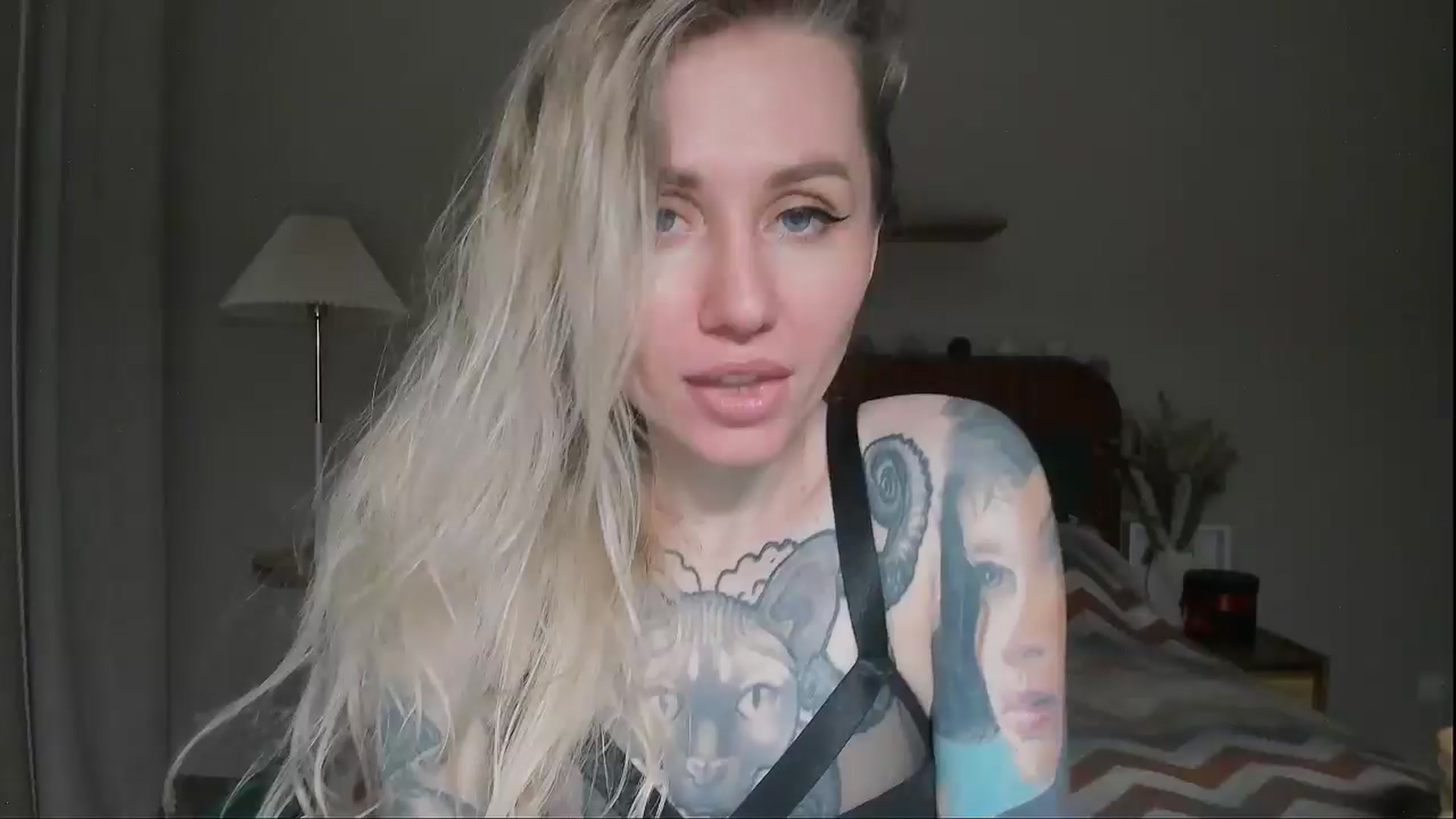 Gallery image thumbnail from Alexa_Smithhh's myfreecams stream on, 06/08/2025, 20:49 image 12 of 20