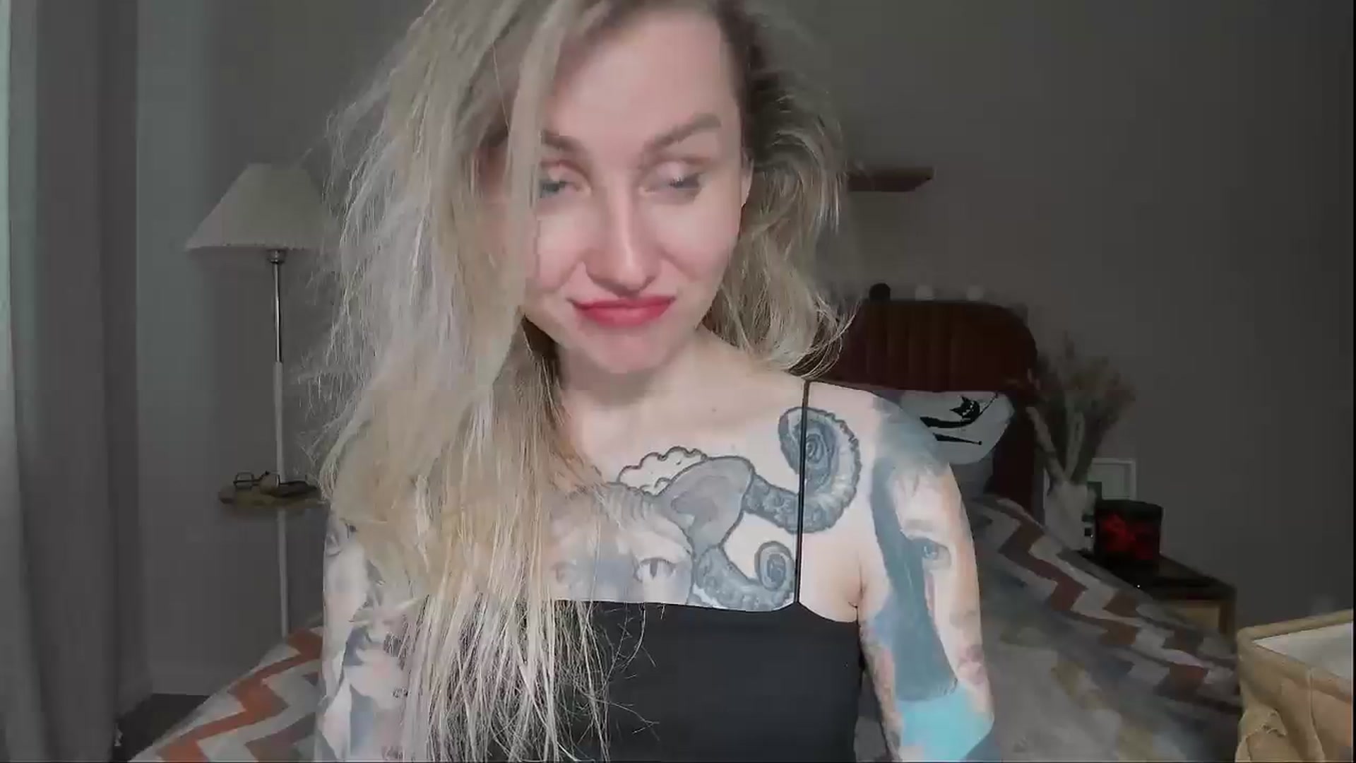 Gallery image thumbnail from Alexa_Smithhh's myfreecams stream on, 06/12/2025, 19:21 image 5 of 20