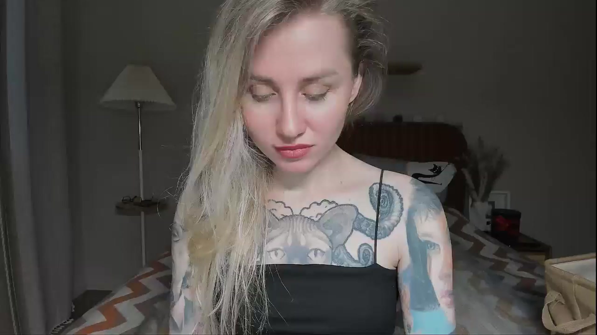 Gallery image thumbnail from Alexa_Smithhh's myfreecams stream on, 06/12/2025, 19:21 image 18 of 20