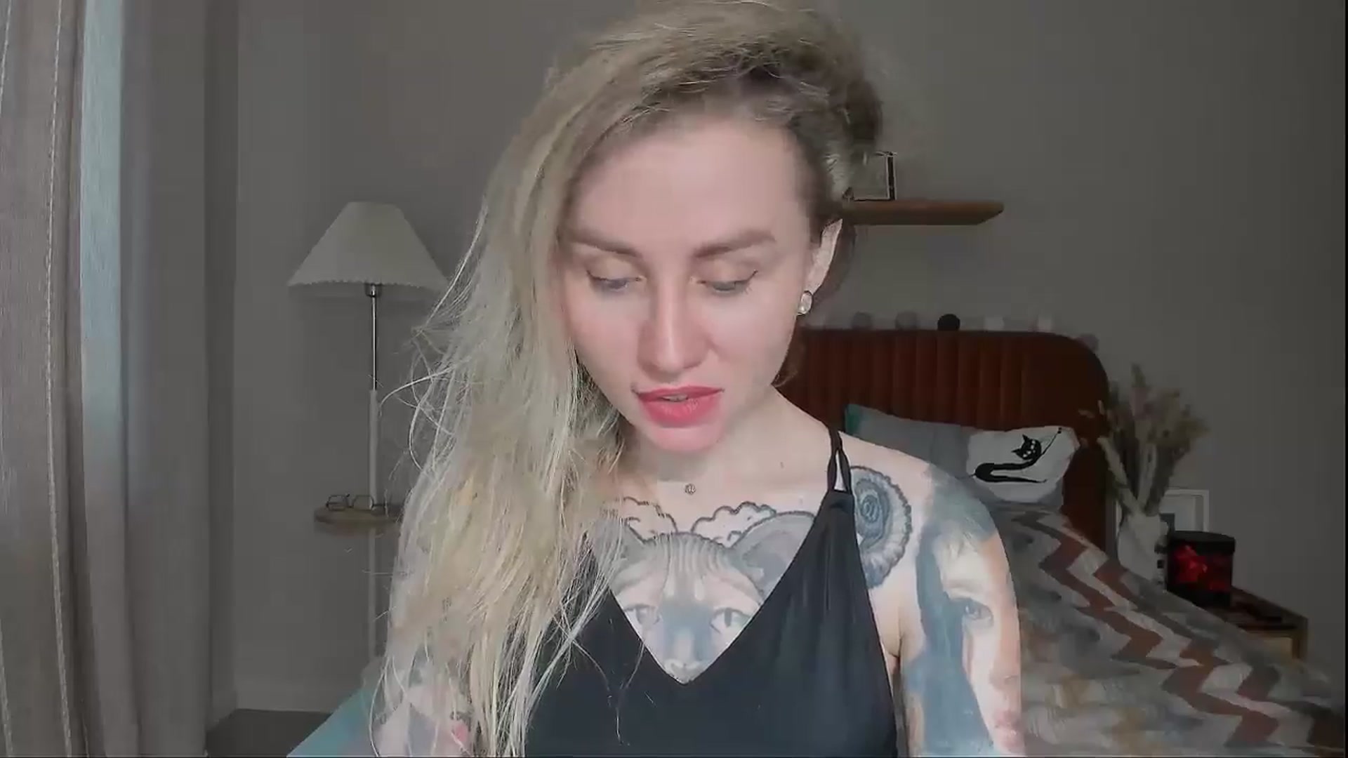 Gallery image thumbnail from Alexa_Smithhh's myfreecams stream on, 06/13/2025, 18:42 image 14 of 20