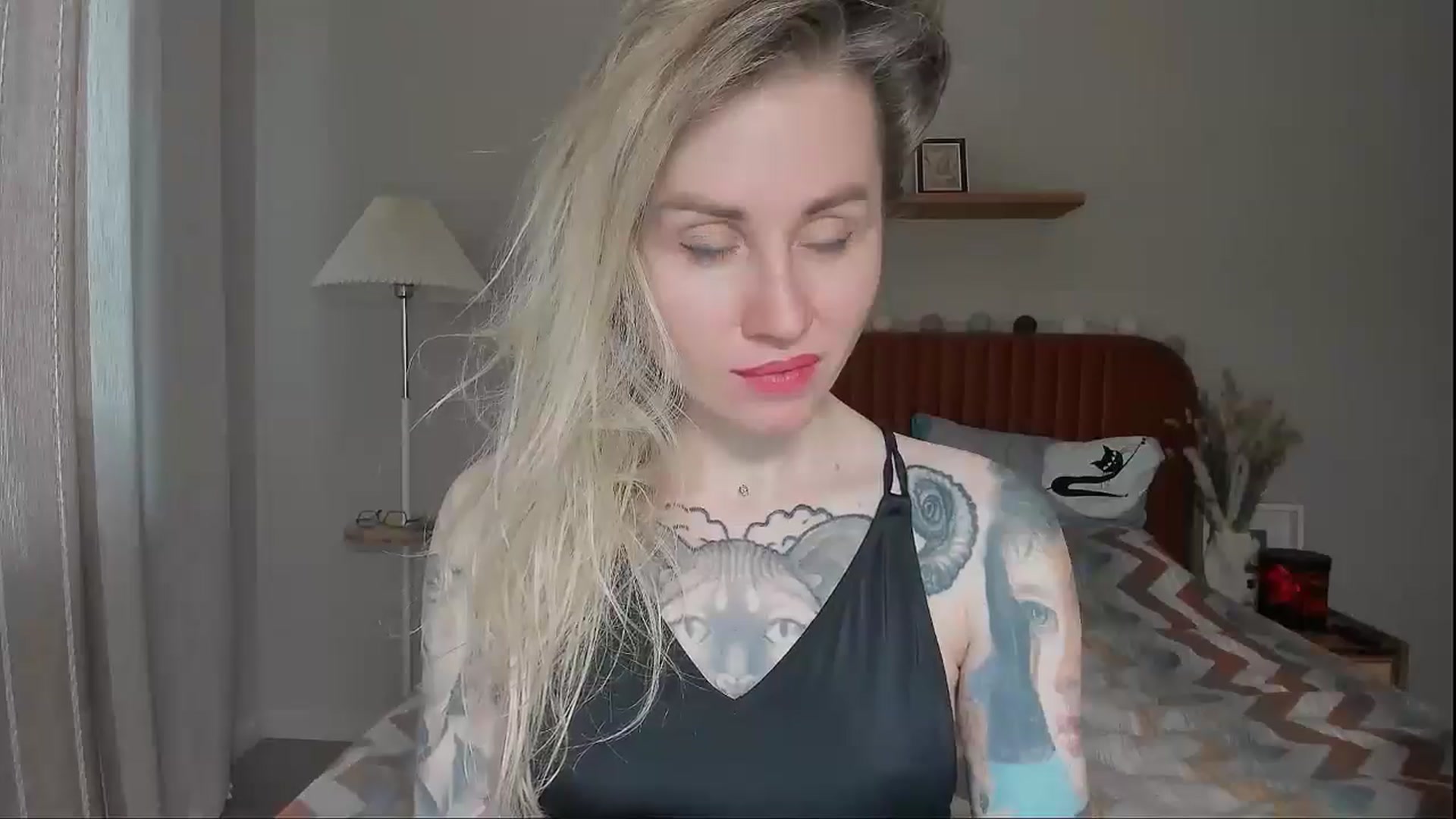 Gallery image thumbnail from Alexa_Smithhh's myfreecams stream on, 06/13/2025, 18:42 image 3 of 20