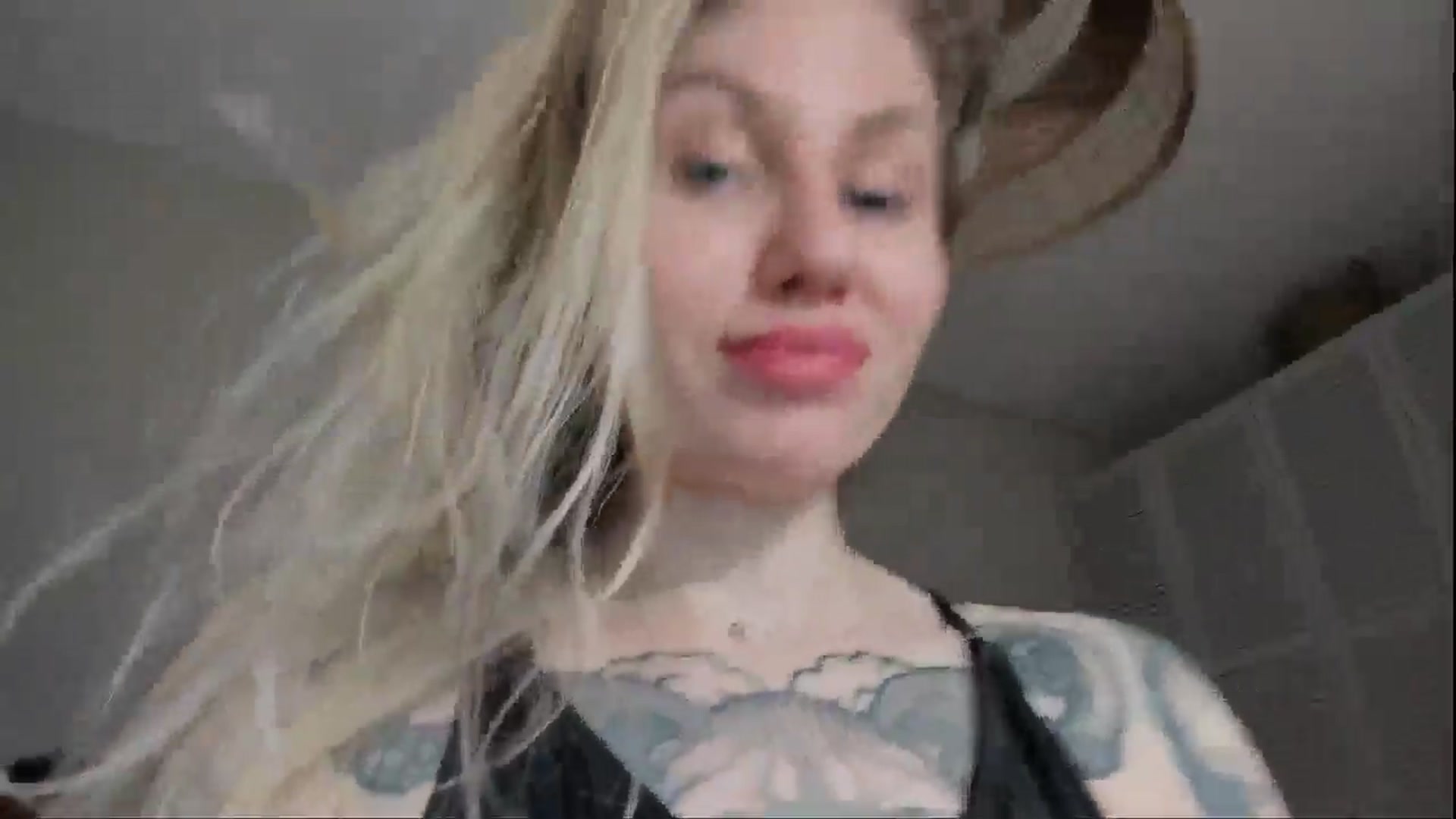 Gallery image thumbnail from Alexa_Smithhh's myfreecams stream on, 06/13/2025, 18:42 image 17 of 20