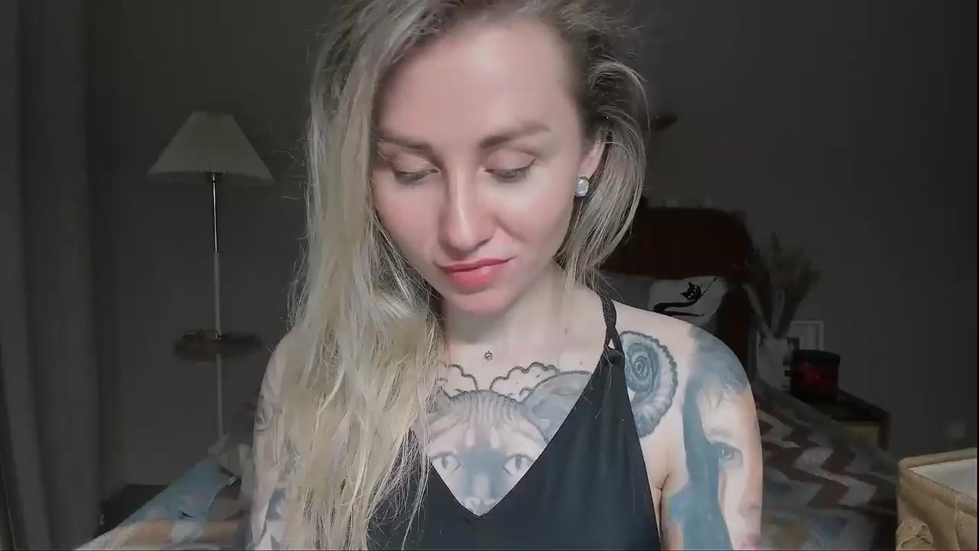 Gallery image thumbnail from Alexa_Smithhh's myfreecams stream on, 06/13/2025, 20:04 image 1 of 20