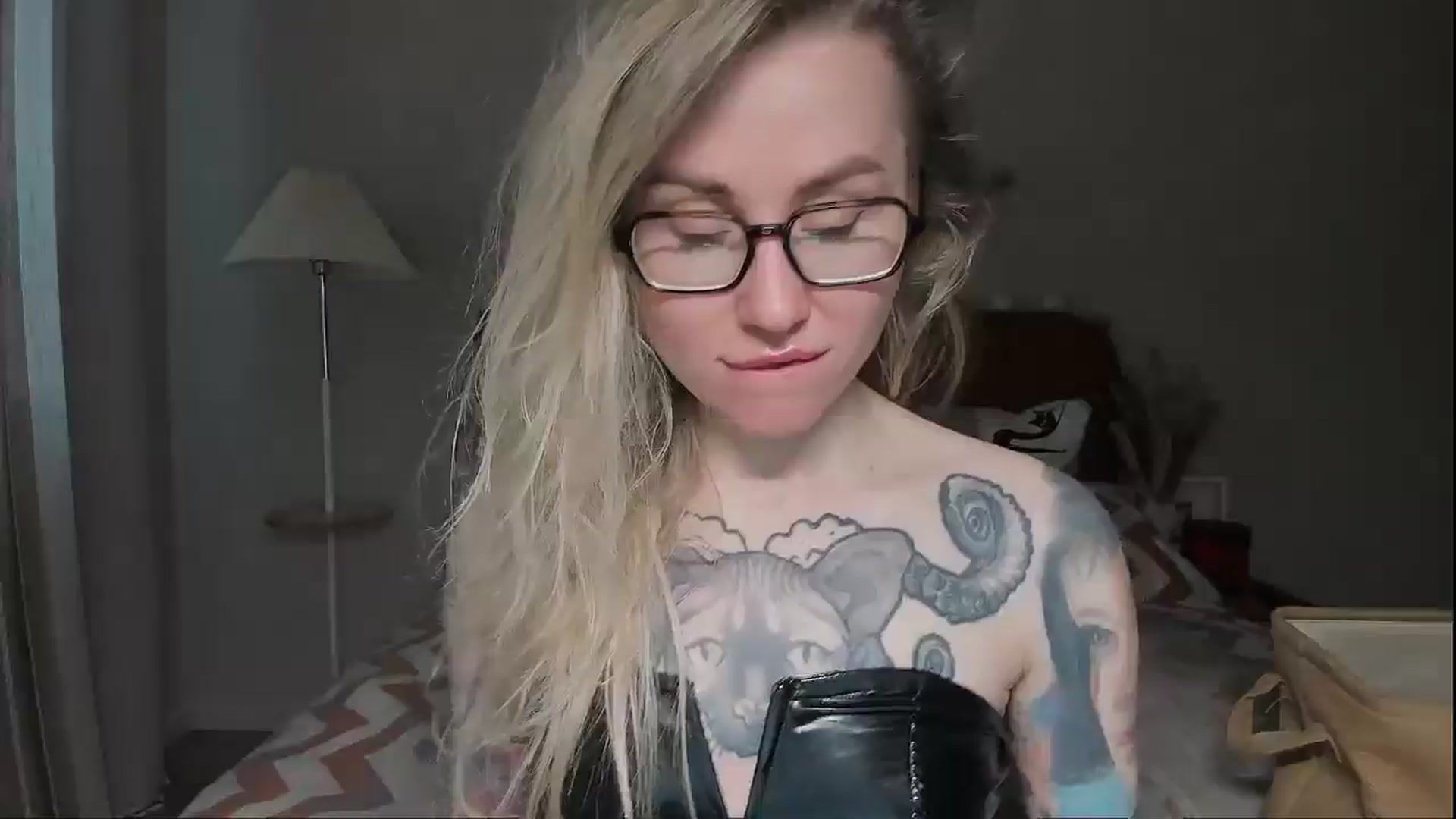 Gallery image thumbnail from Alexa_Smithhh's myfreecams stream on, 06/15/2025, 20:01 image 3 of 20