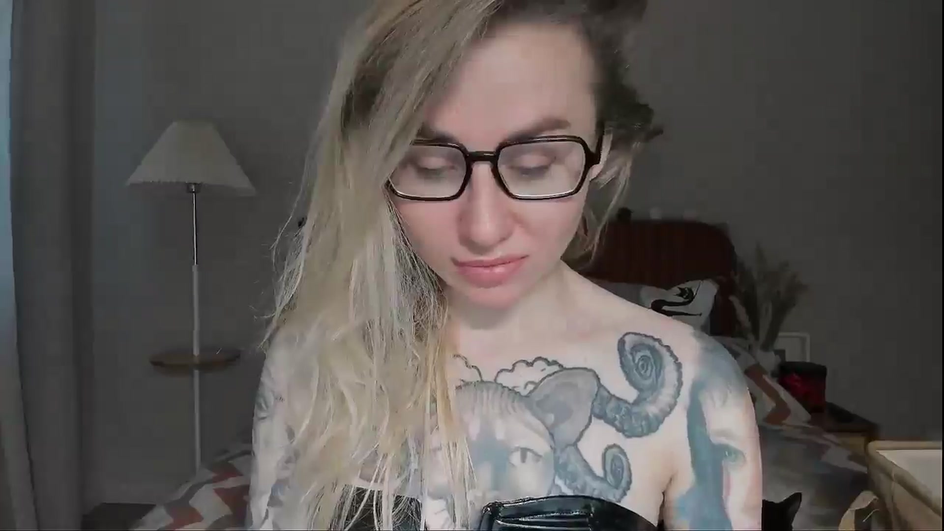 Gallery image thumbnail from Alexa_Smithhh's myfreecams stream on, 06/15/2025, 20:01 image 8 of 20