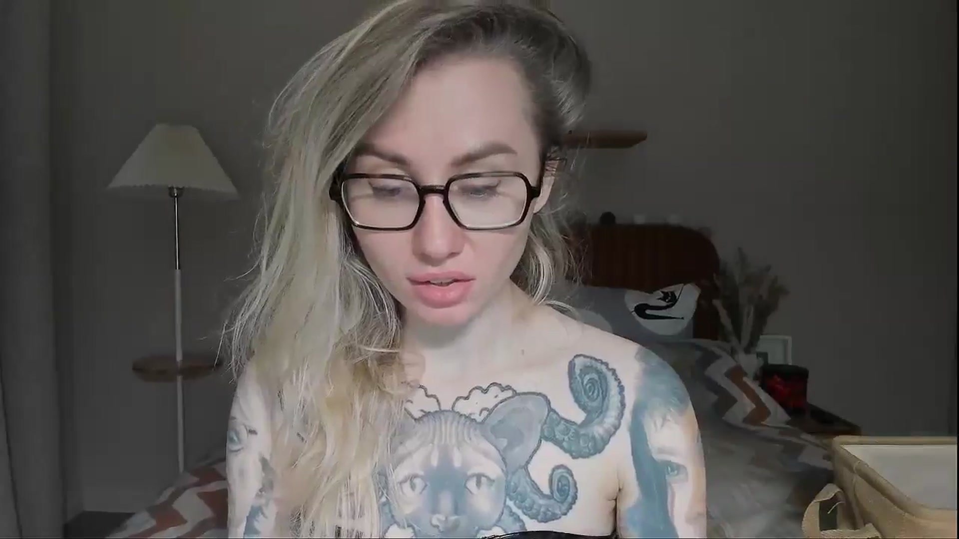 Gallery image thumbnail from Alexa_Smithhh's myfreecams stream on, 06/15/2025, 20:01 image 16 of 20