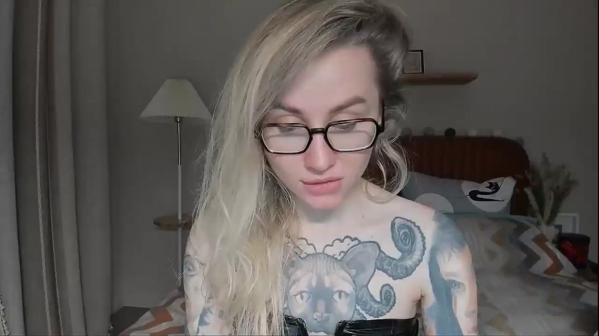 Gallery image thumbnail from Alexa_Smithhh's myfreecams stream on, 06/15/2025, 20:57 image 4 of 20