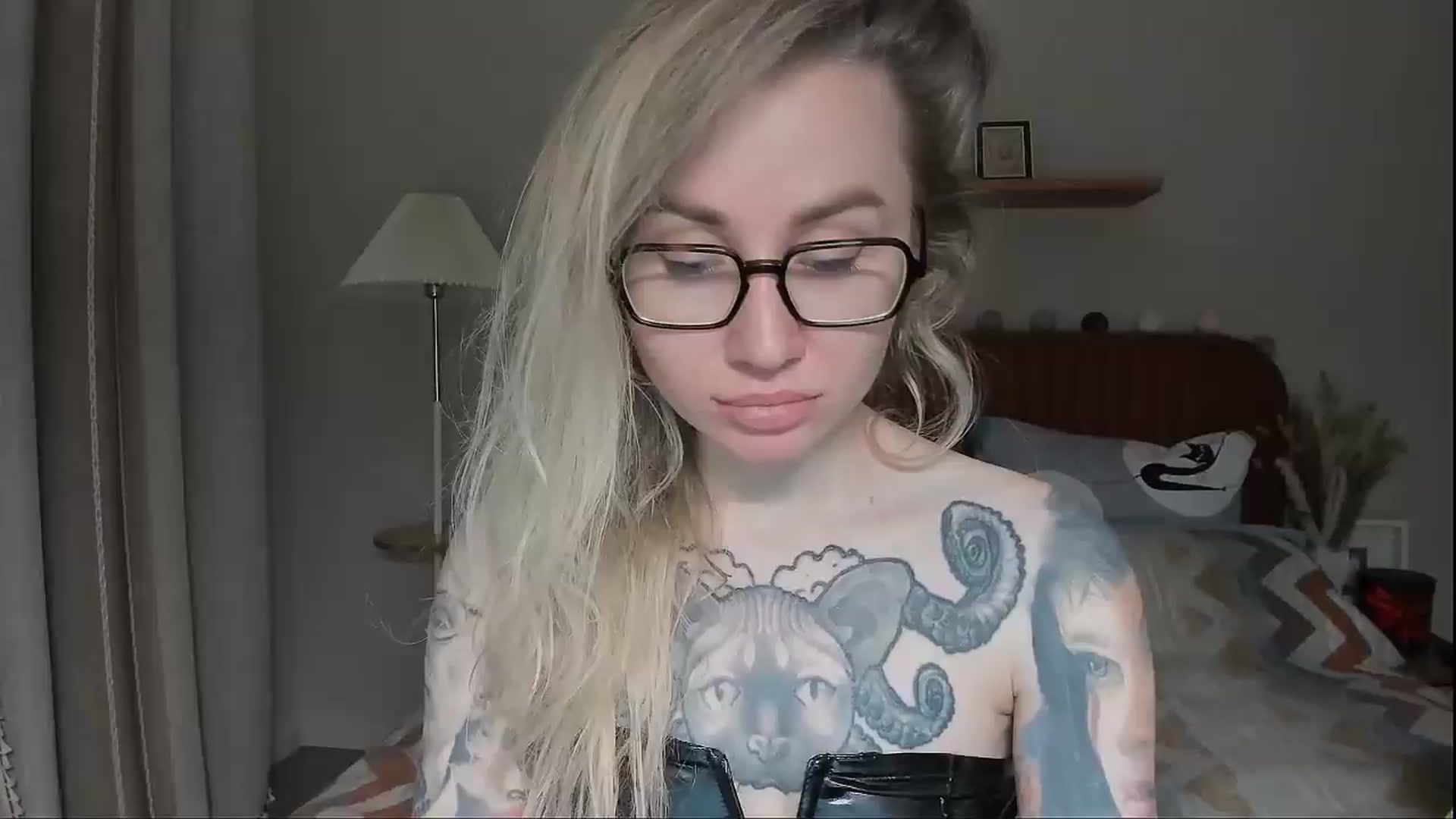 Gallery image thumbnail from Alexa_Smithhh's myfreecams stream on, 06/15/2025, 20:57 image 8 of 20