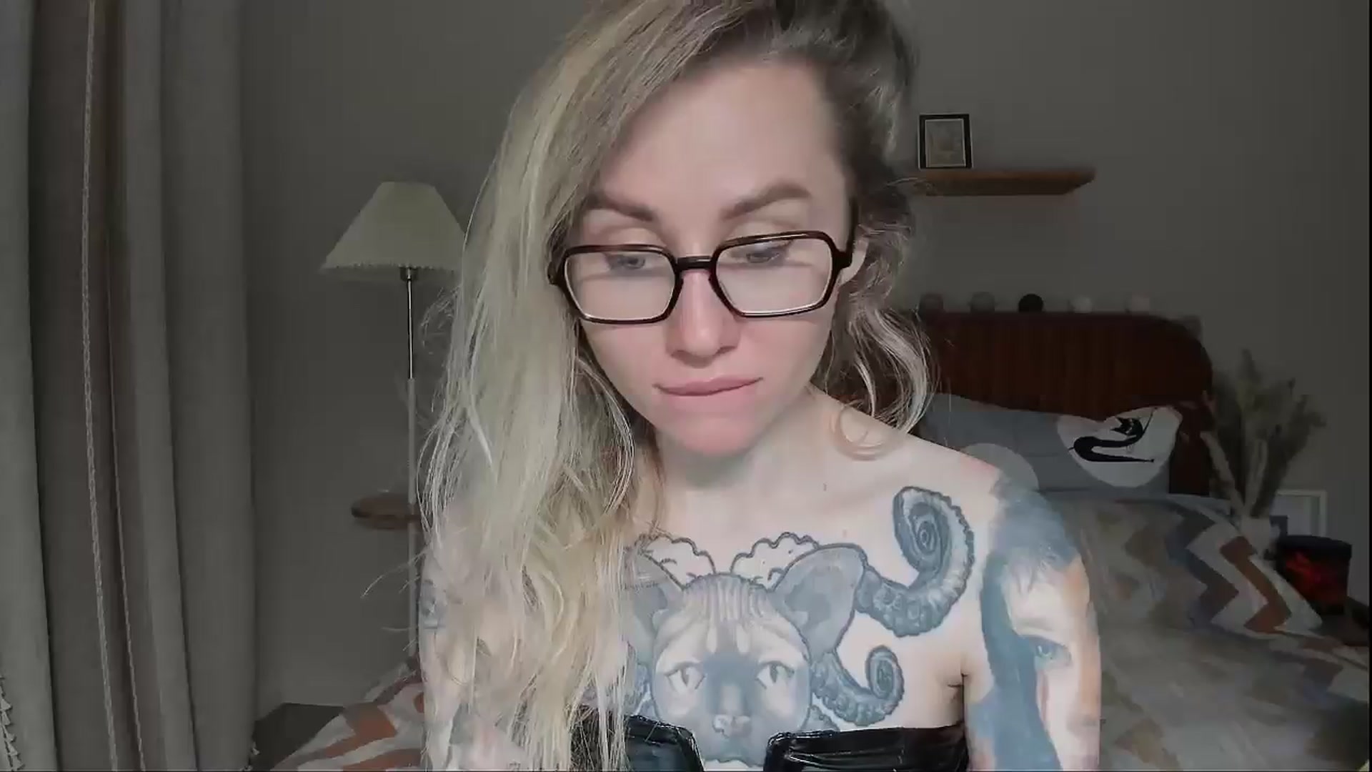 Gallery image thumbnail from Alexa_Smithhh's myfreecams stream on, 06/15/2025, 20:57 image 2 of 20