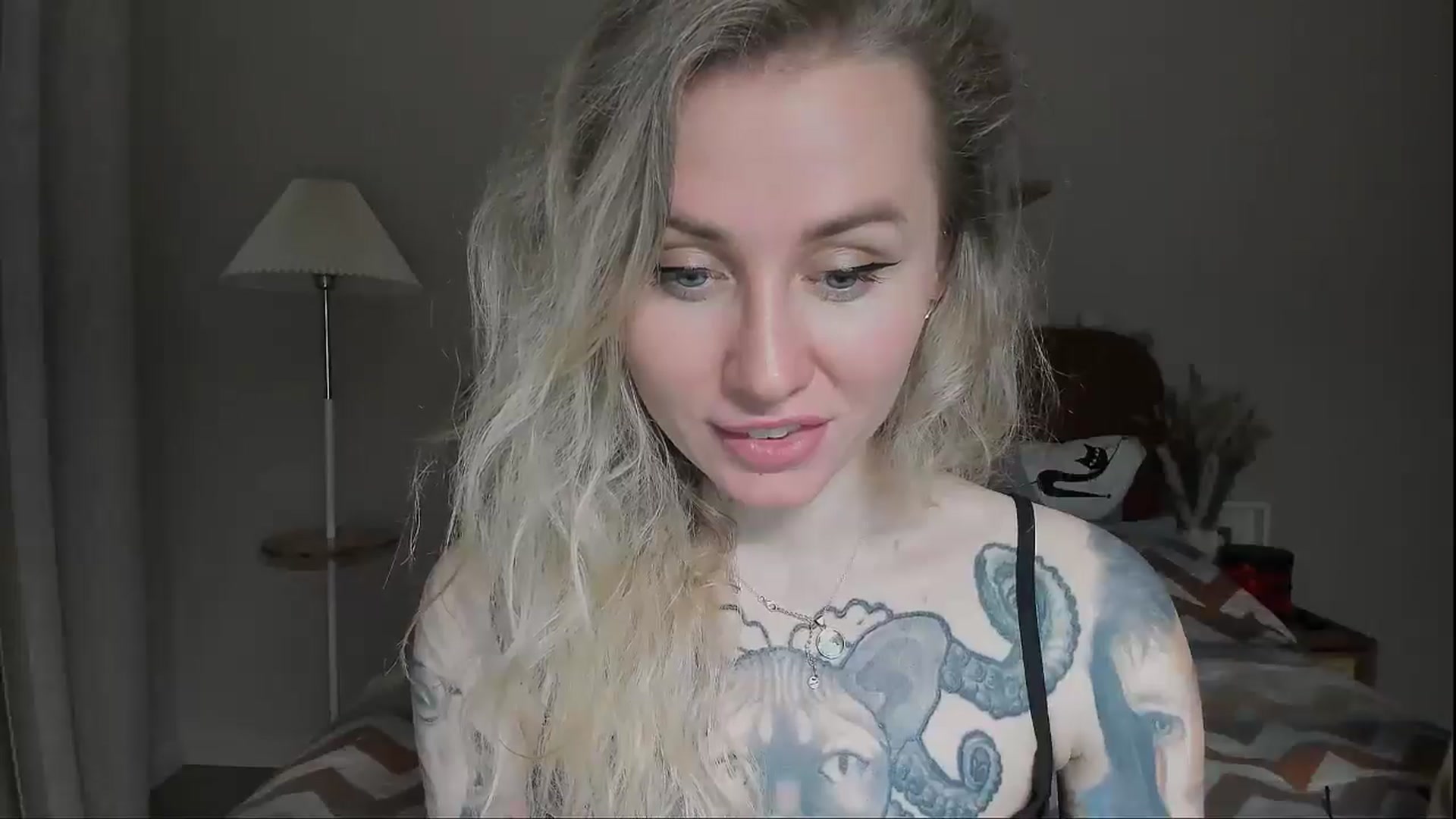 Gallery image thumbnail from Alexa_Smithhh's myfreecams stream on, 06/16/2025, 20:56 image 17 of 20