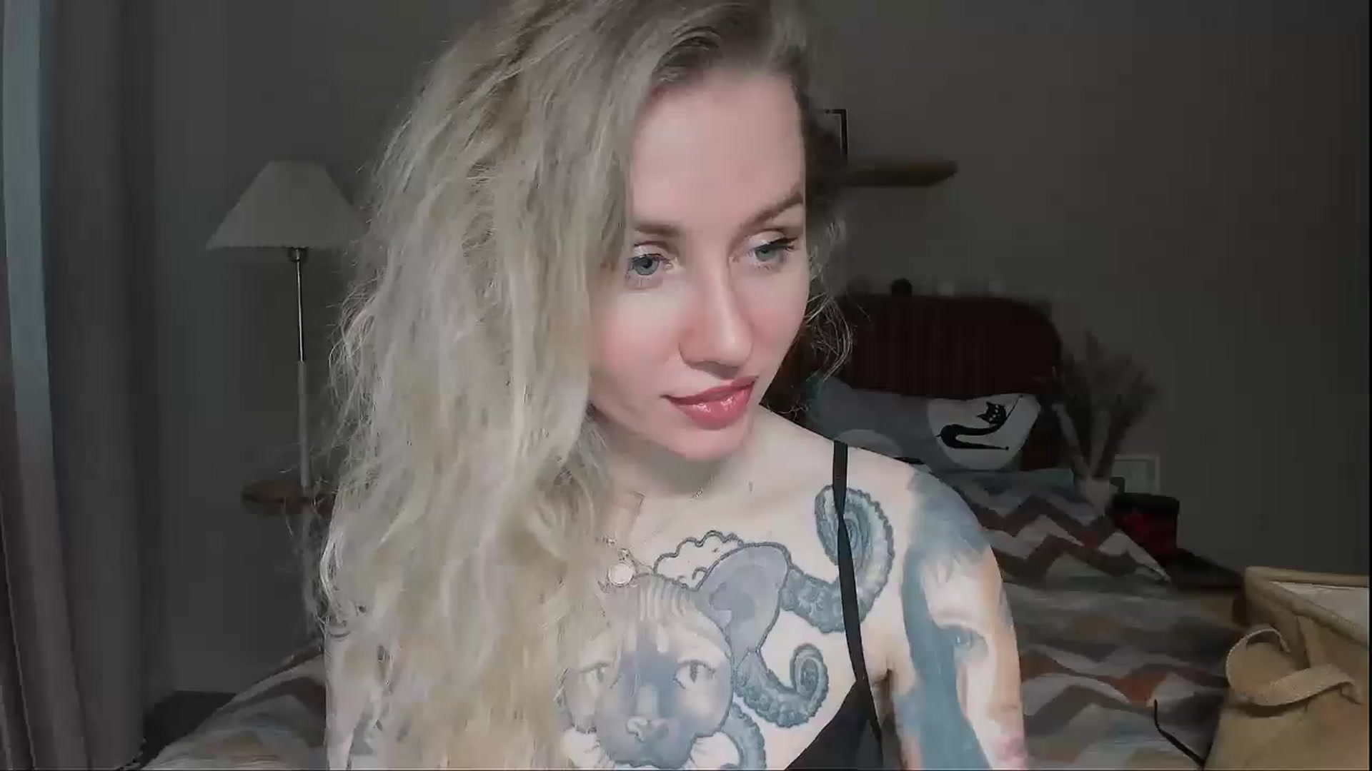 Gallery image thumbnail from Alexa_Smithhh's myfreecams stream on, 06/16/2025, 20:56 image 7 of 20