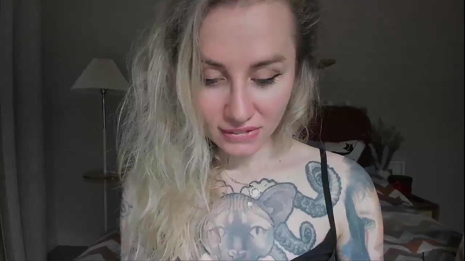 Gallery image thumbnail from Alexa_Smithhh's myfreecams stream on, 06/16/2025, 20:56 image 16 of 20