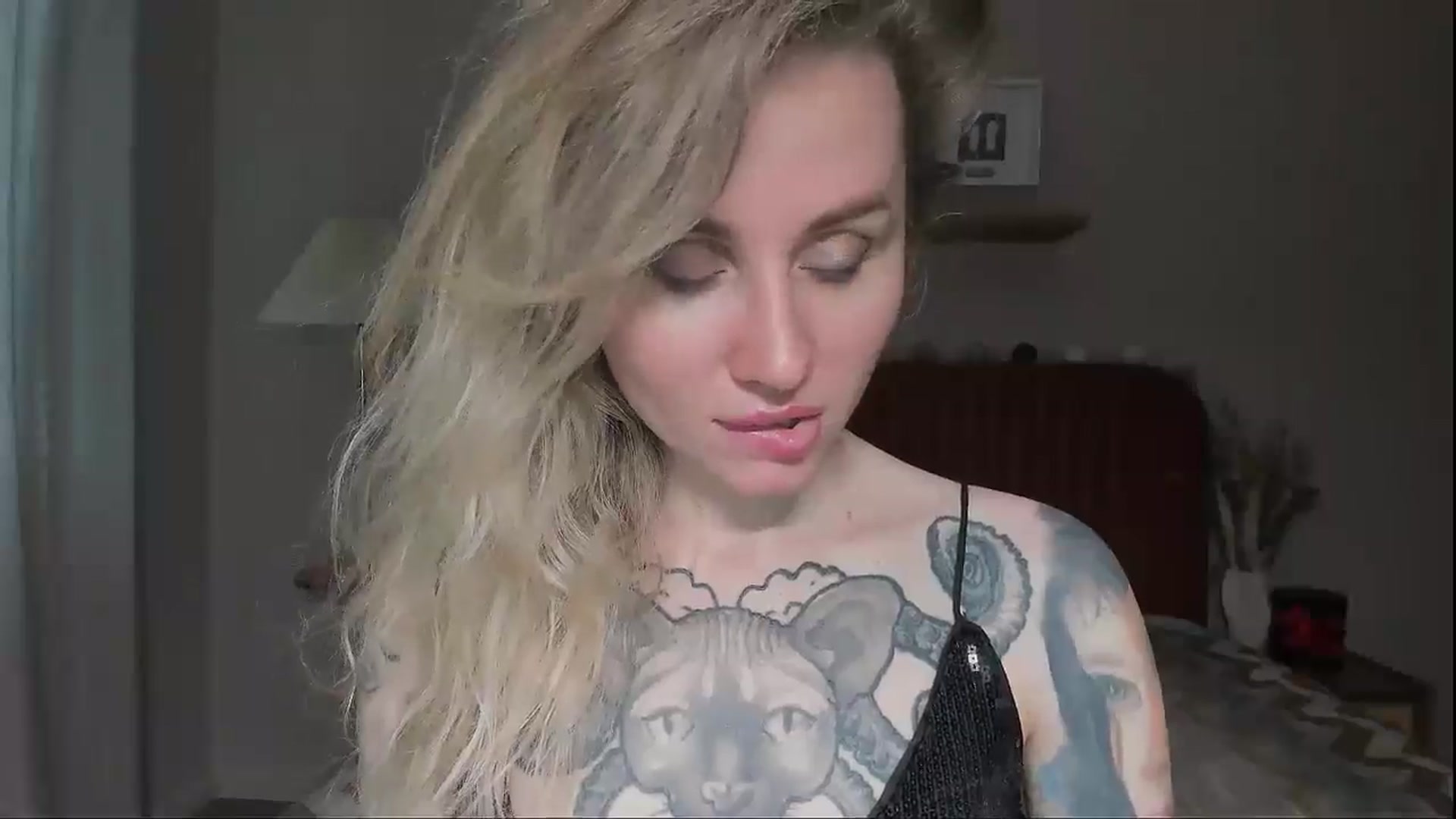Gallery image thumbnail from Alexa_Smithhh's myfreecams stream on, 06/17/2025, 19:04 image 9 of 20