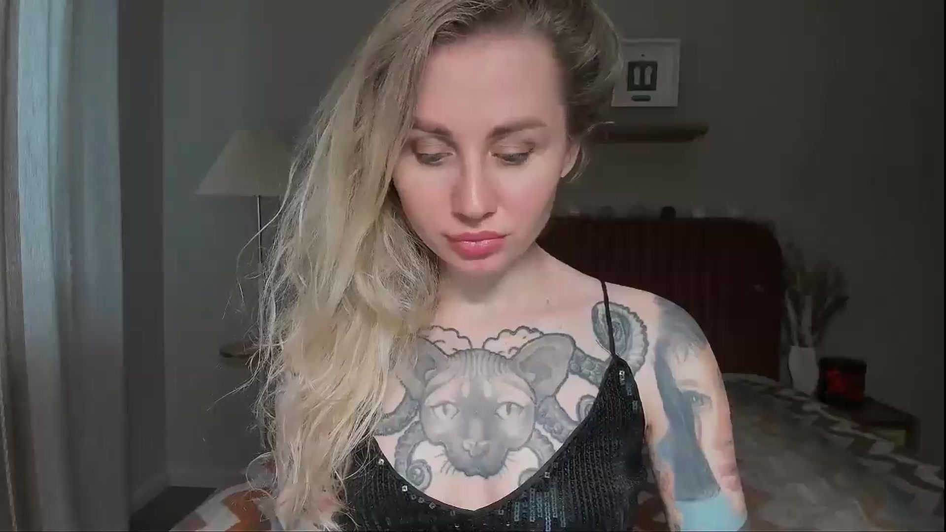 Gallery image thumbnail from Alexa_Smithhh's myfreecams stream on, 06/17/2025, 19:04 image 3 of 20