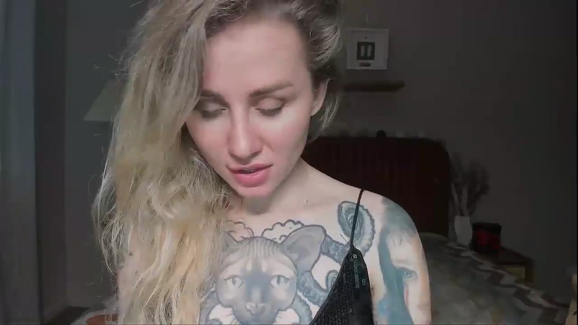 Gallery image thumbnail from Alexa_Smithhh's myfreecams stream on, 06/17/2025, 19:04 image 13 of 20