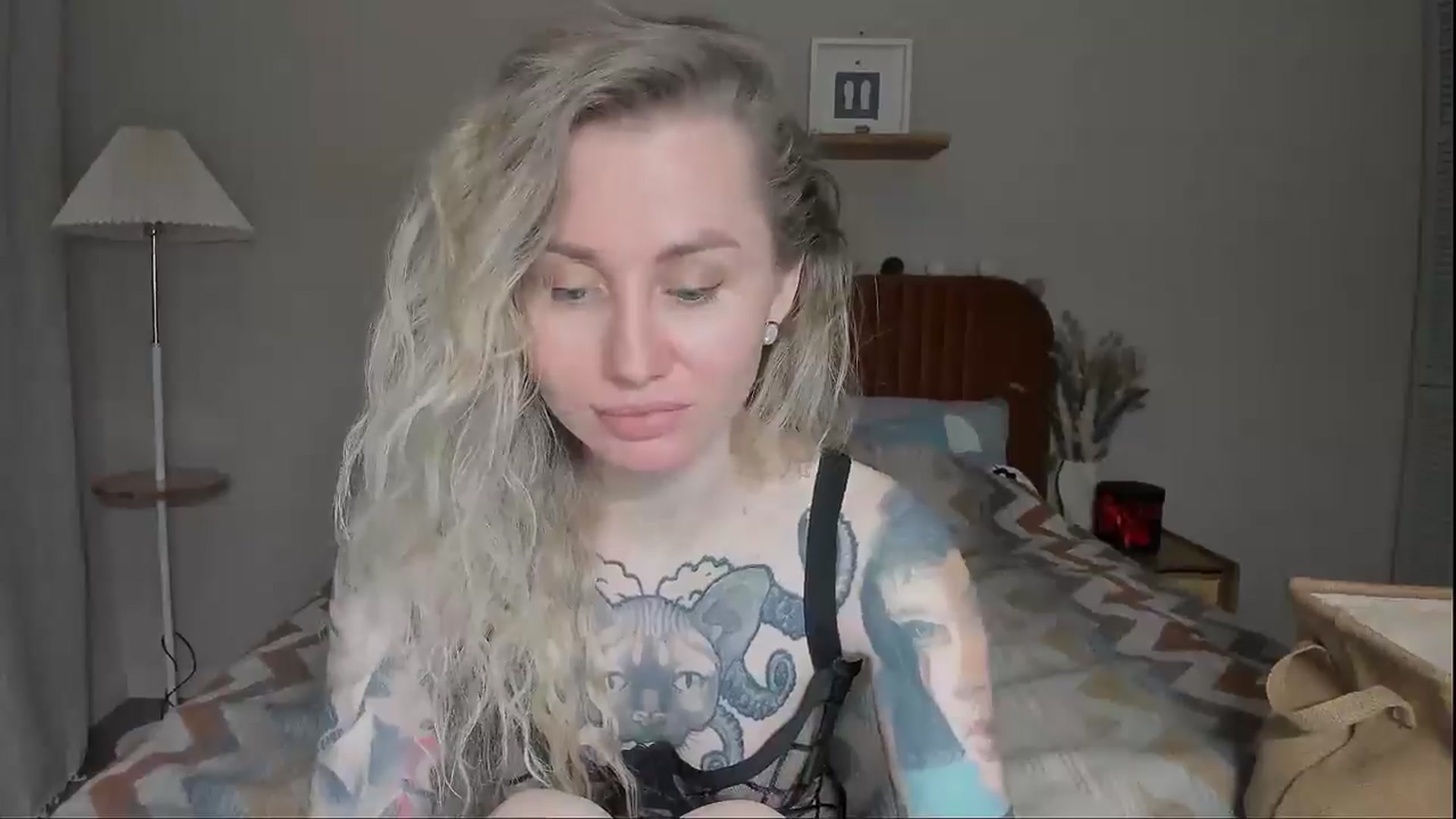 Gallery image thumbnail from Alexa_Smithhh's myfreecams stream on, 06/23/2025, 21:18 image 19 of 20