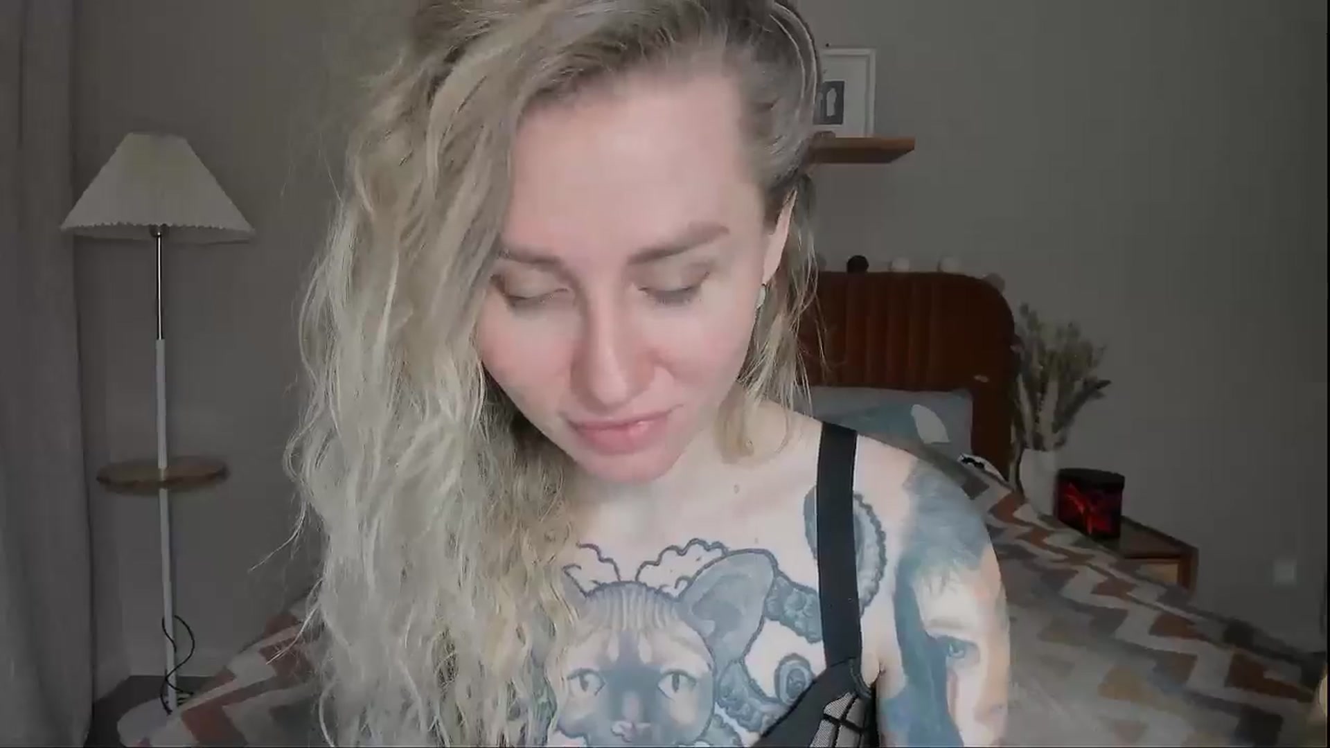 Gallery image thumbnail from Alexa_Smithhh's myfreecams stream on, 06/23/2025, 21:18 image 13 of 20