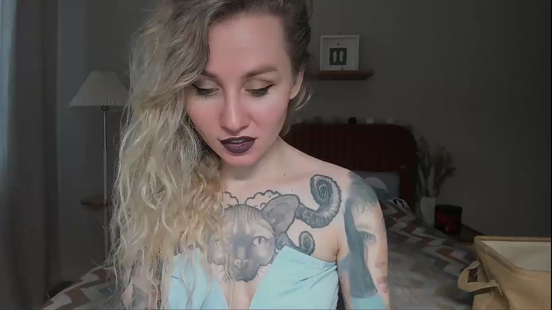 Gallery image thumbnail from Alexa_Smithhh's myfreecams stream on, 06/24/2025, 18:27 image 2 of 20