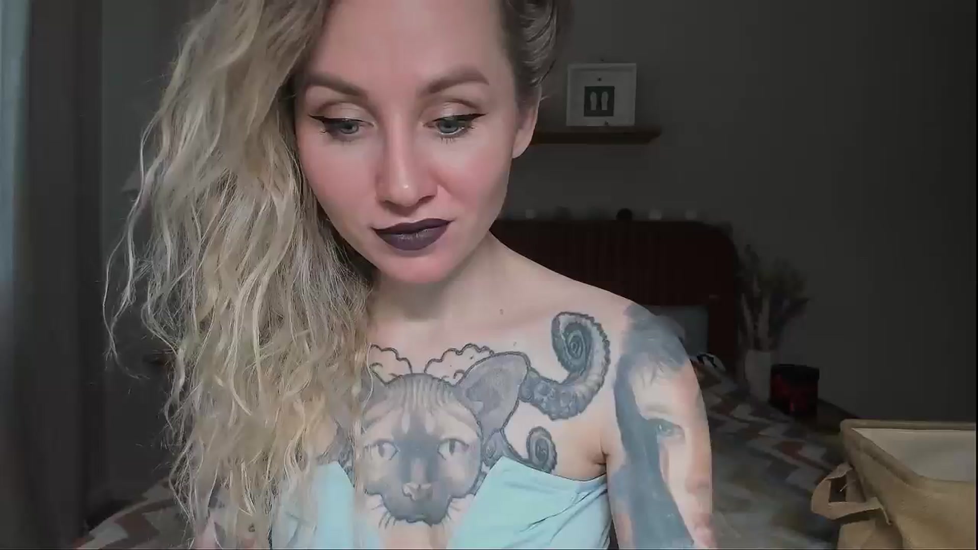 Gallery image thumbnail from Alexa_Smithhh's myfreecams stream on, 06/24/2025, 18:27 image 7 of 20