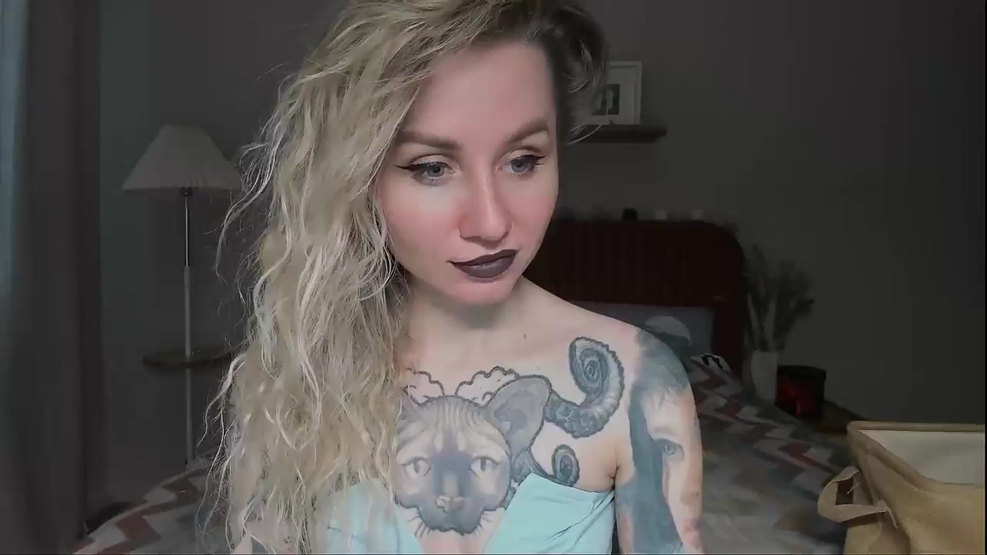 Gallery image thumbnail from Alexa_Smithhh's myfreecams stream on, 06/24/2025, 18:27 image 19 of 20