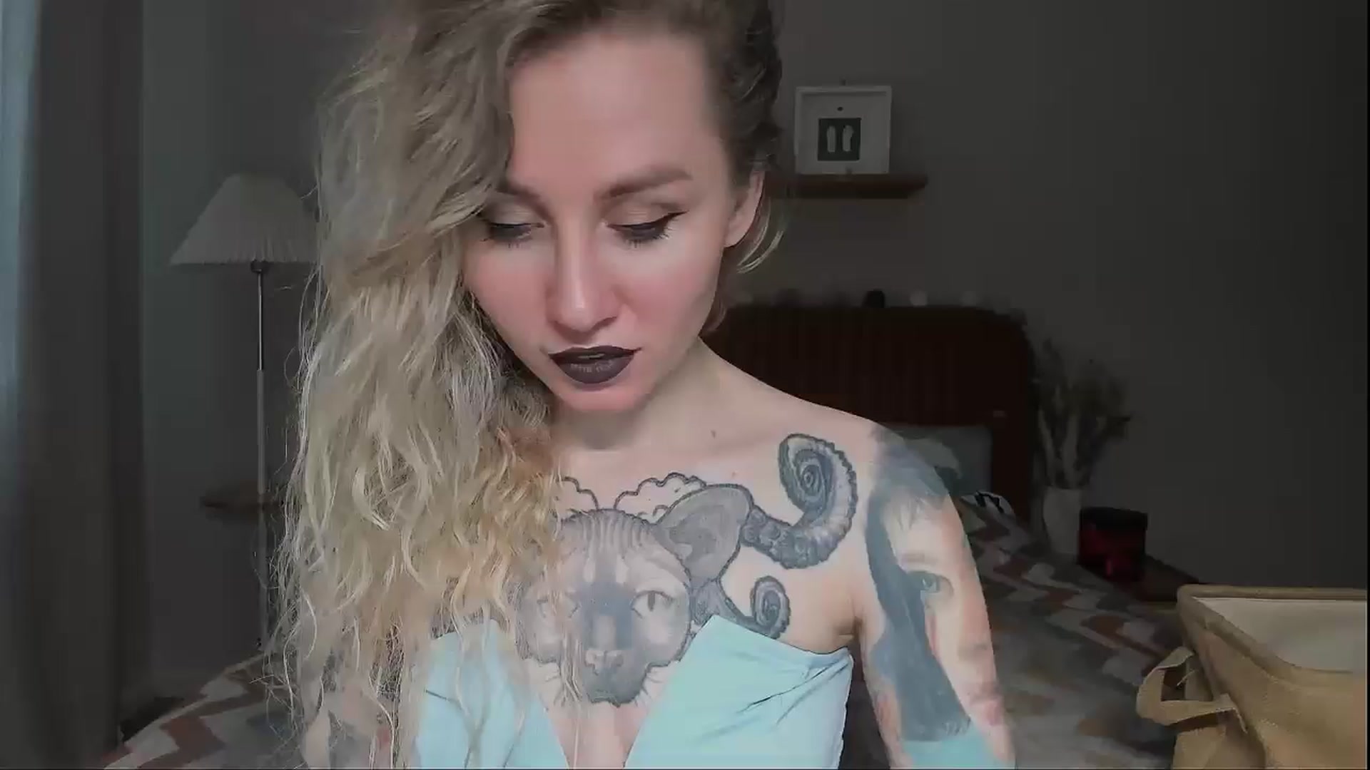 Gallery image thumbnail from Alexa_Smithhh's myfreecams stream on, 06/24/2025, 18:27 image 3 of 20