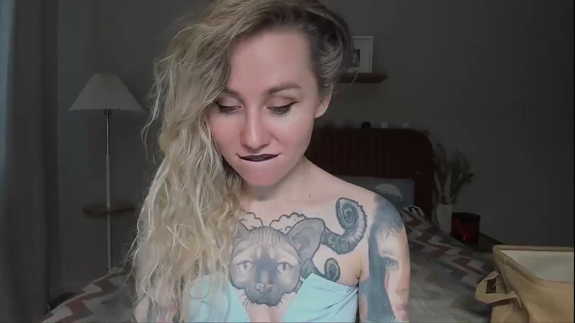 Gallery image thumbnail from Alexa_Smithhh's myfreecams stream on, 06/24/2025, 18:27 image 18 of 20