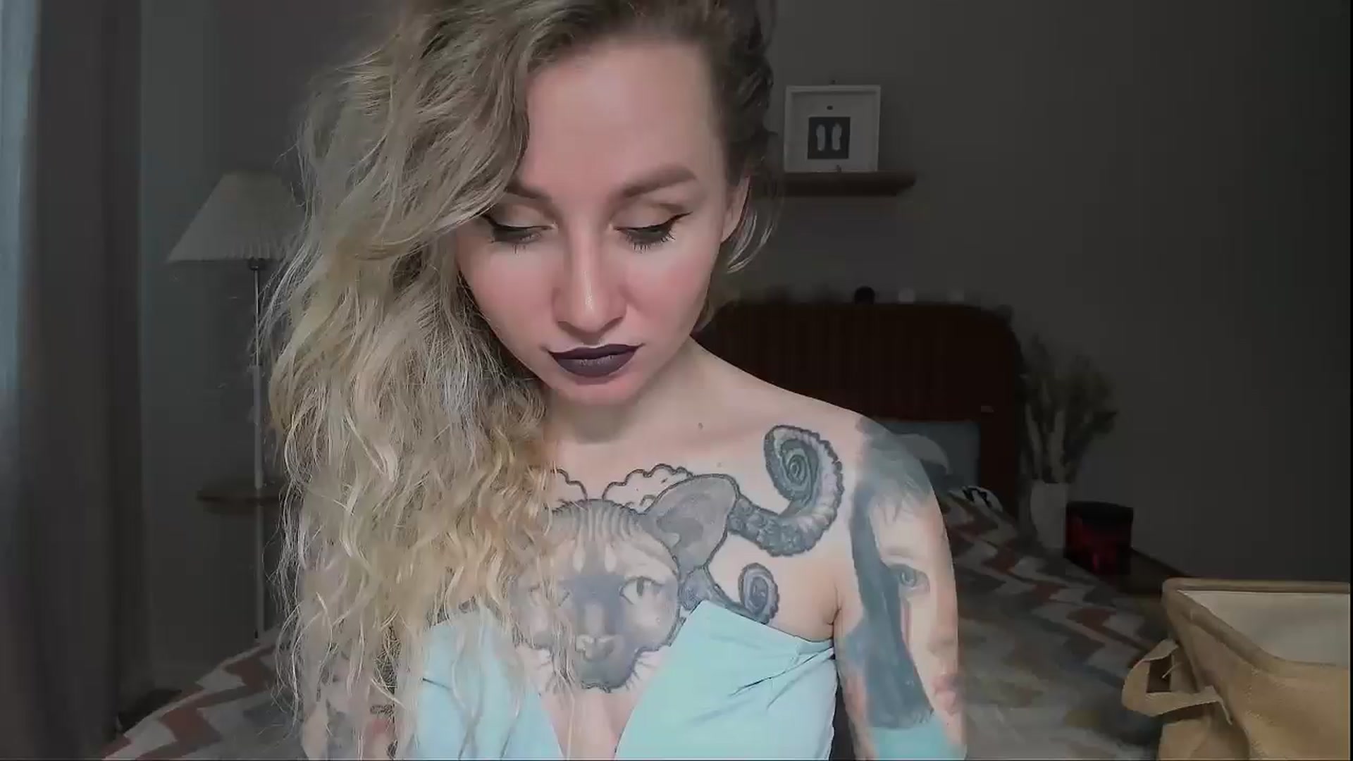 Gallery image thumbnail from Alexa_Smithhh's myfreecams stream on, 06/24/2025, 18:27 image 4 of 20