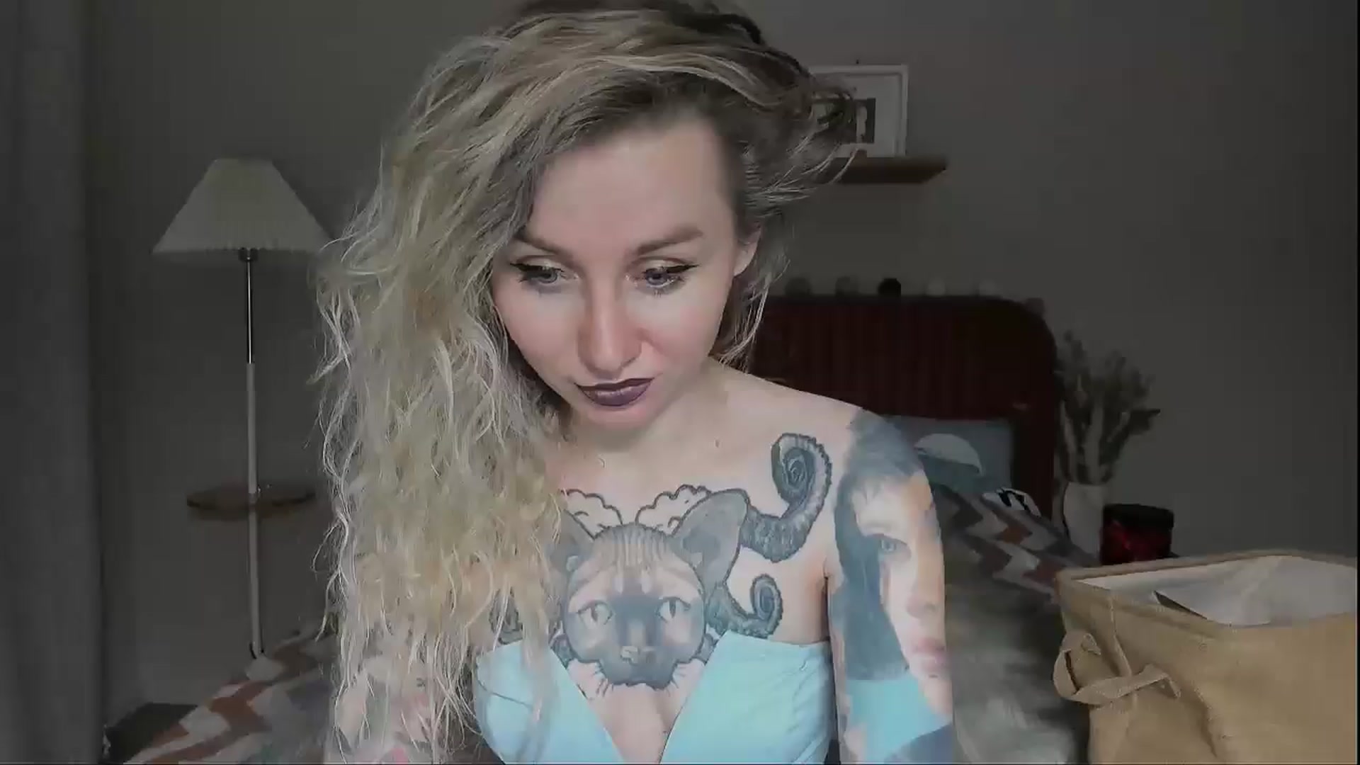 Gallery image thumbnail from Alexa_Smithhh's myfreecams stream on, 06/24/2025, 22:02 image 19 of 20