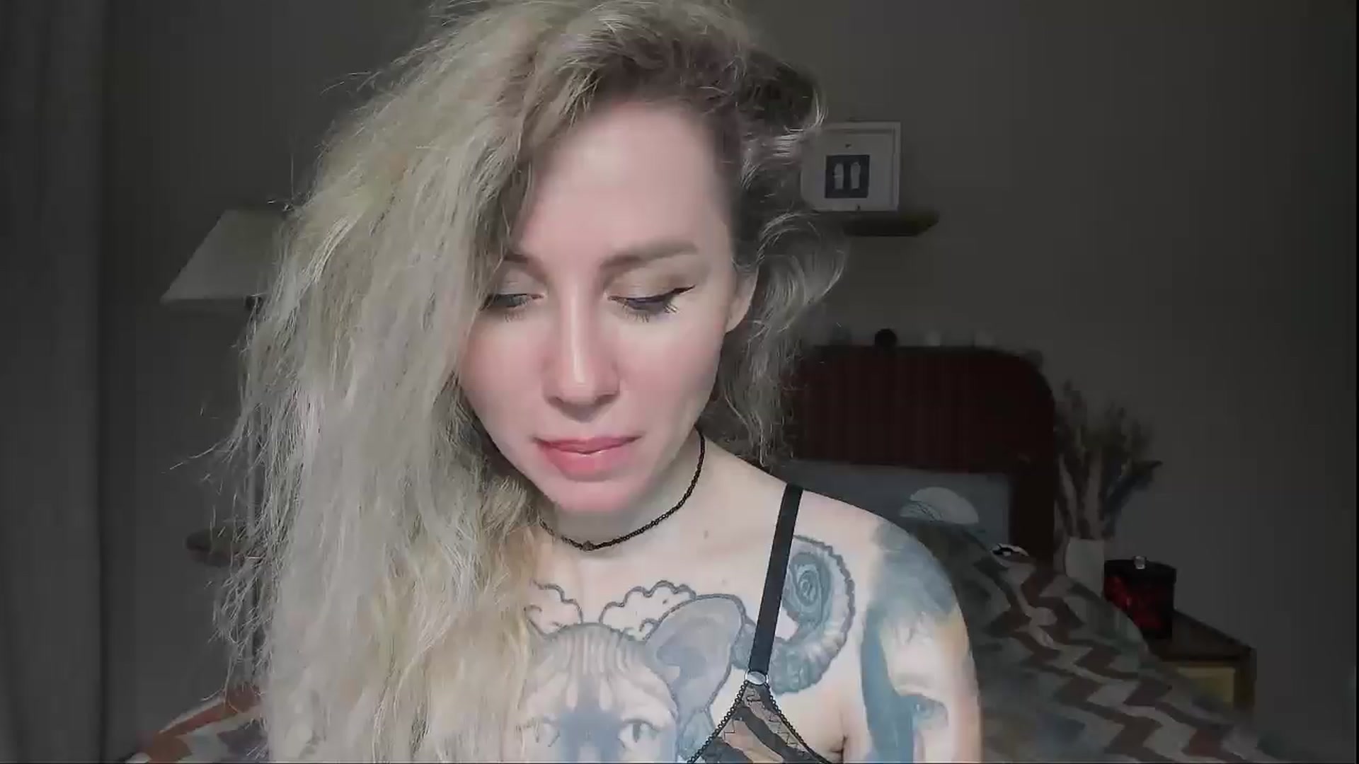 Gallery image thumbnail from Alexa_Smithhh's myfreecams stream on, 06/27/2025, 21:23 image 14 of 20