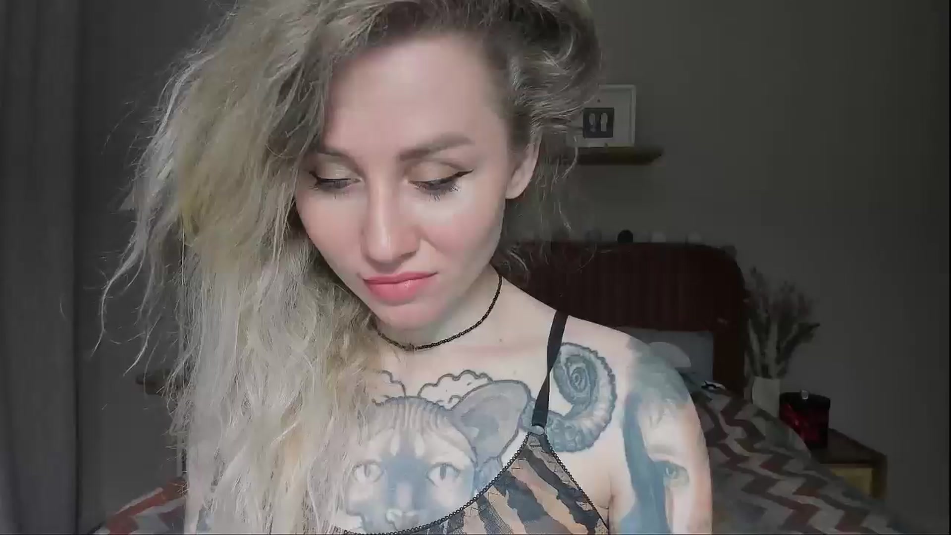 Gallery image thumbnail from Alexa_Smithhh's myfreecams stream on, 06/27/2025, 21:23 image 9 of 20