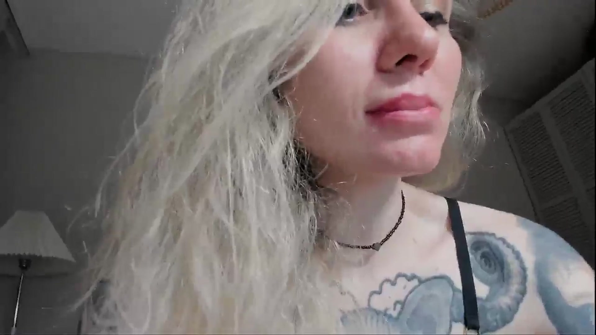 Gallery image thumbnail from Alexa_Smithhh's myfreecams stream on, 06/27/2025, 21:45 image 18 of 20
