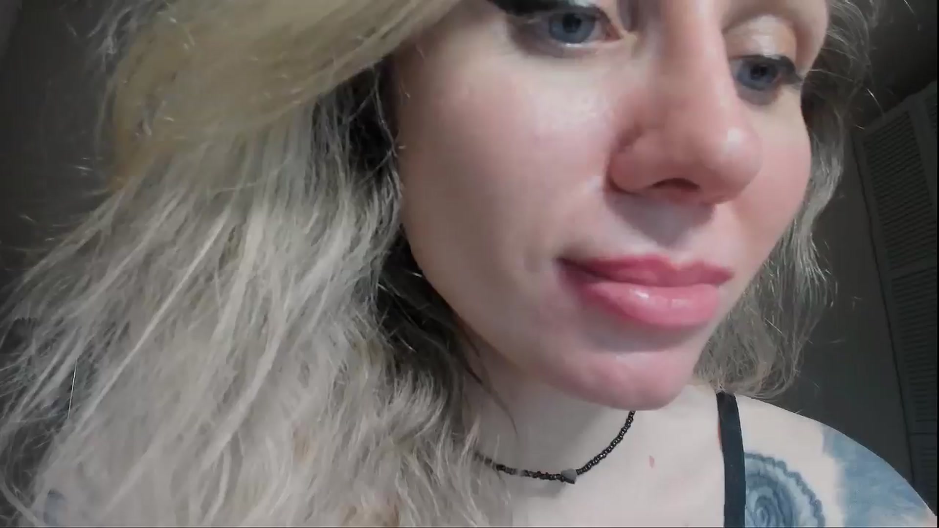 Gallery image thumbnail from Alexa_Smithhh's myfreecams stream on, 06/27/2025, 21:45 image 9 of 20
