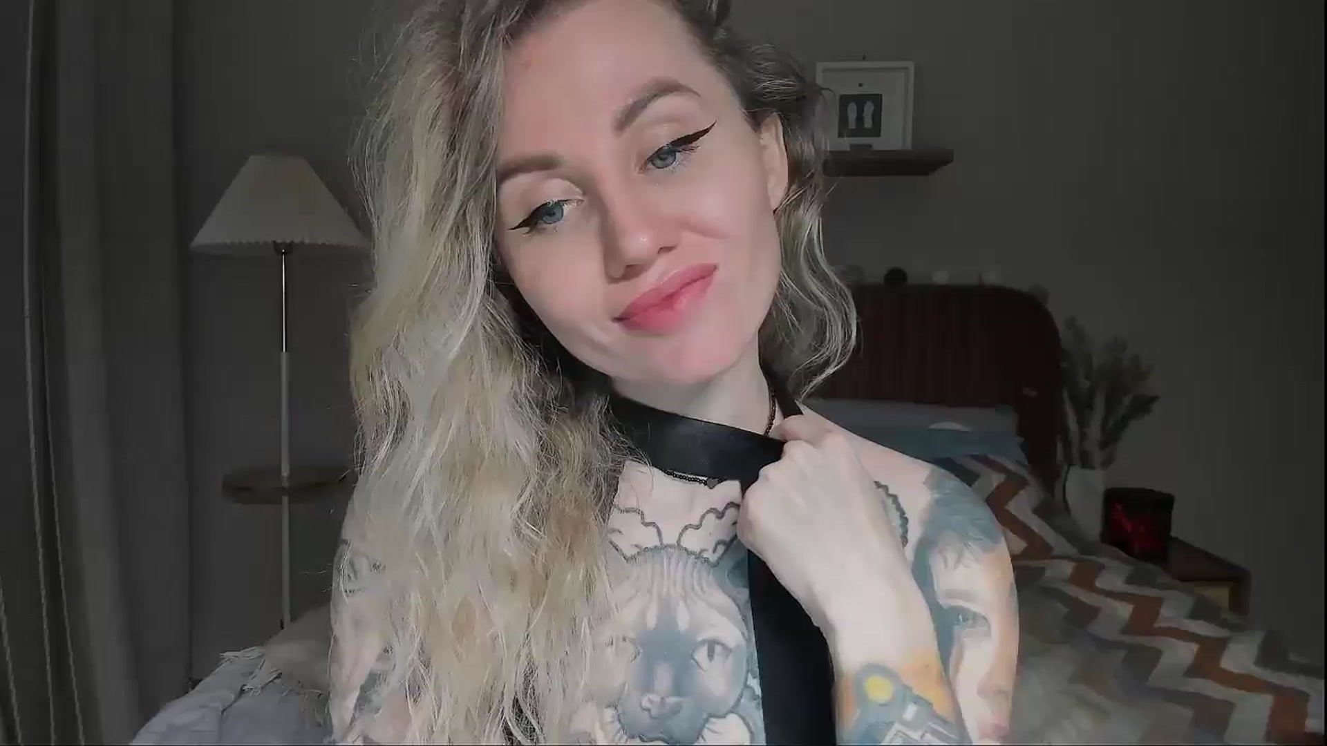 Gallery image thumbnail from Alexa_Smithhh's myfreecams stream on, 06/29/2025, 20:18 image 5 of 20
