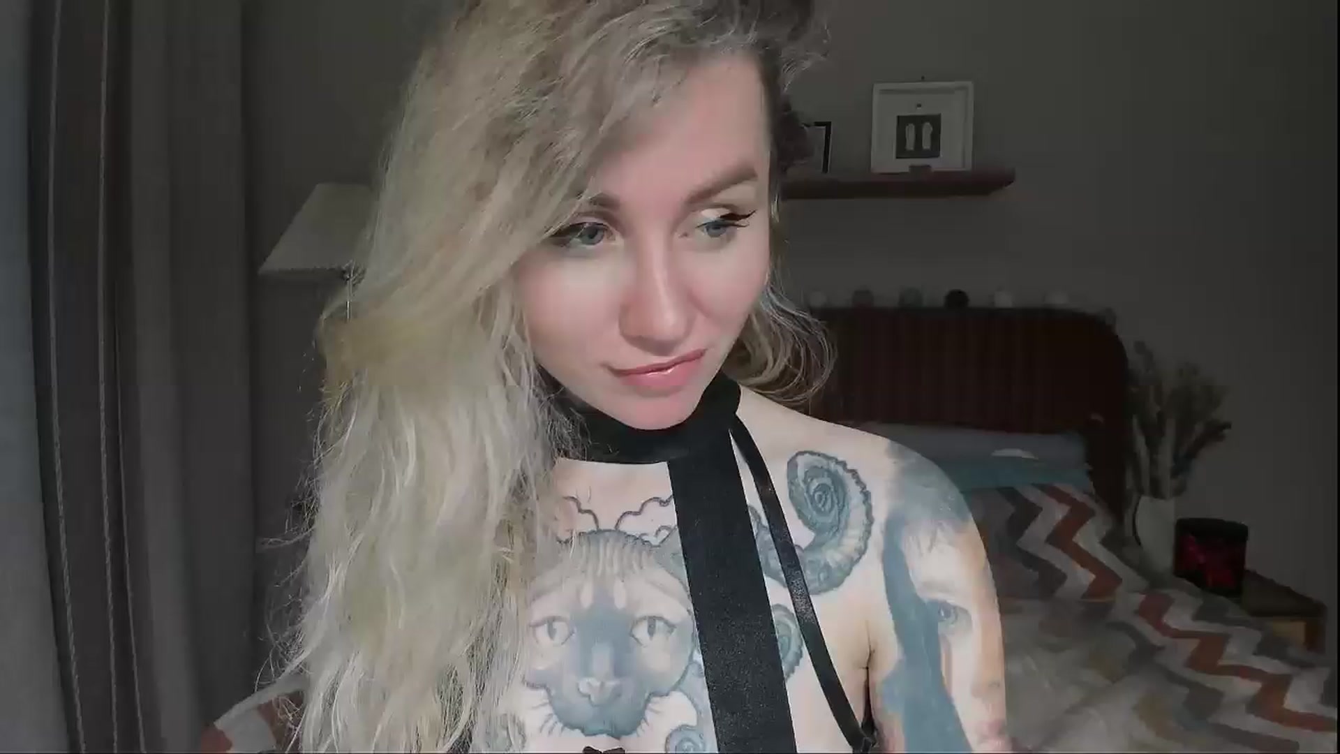 Gallery image thumbnail from Alexa_Smithhh's myfreecams stream on, 06/29/2025, 20:18 image 10 of 20