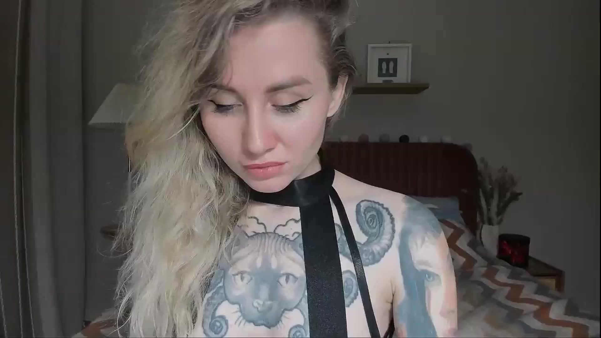 Gallery image thumbnail from Alexa_Smithhh's myfreecams stream on, 06/29/2025, 20:18 image 17 of 20