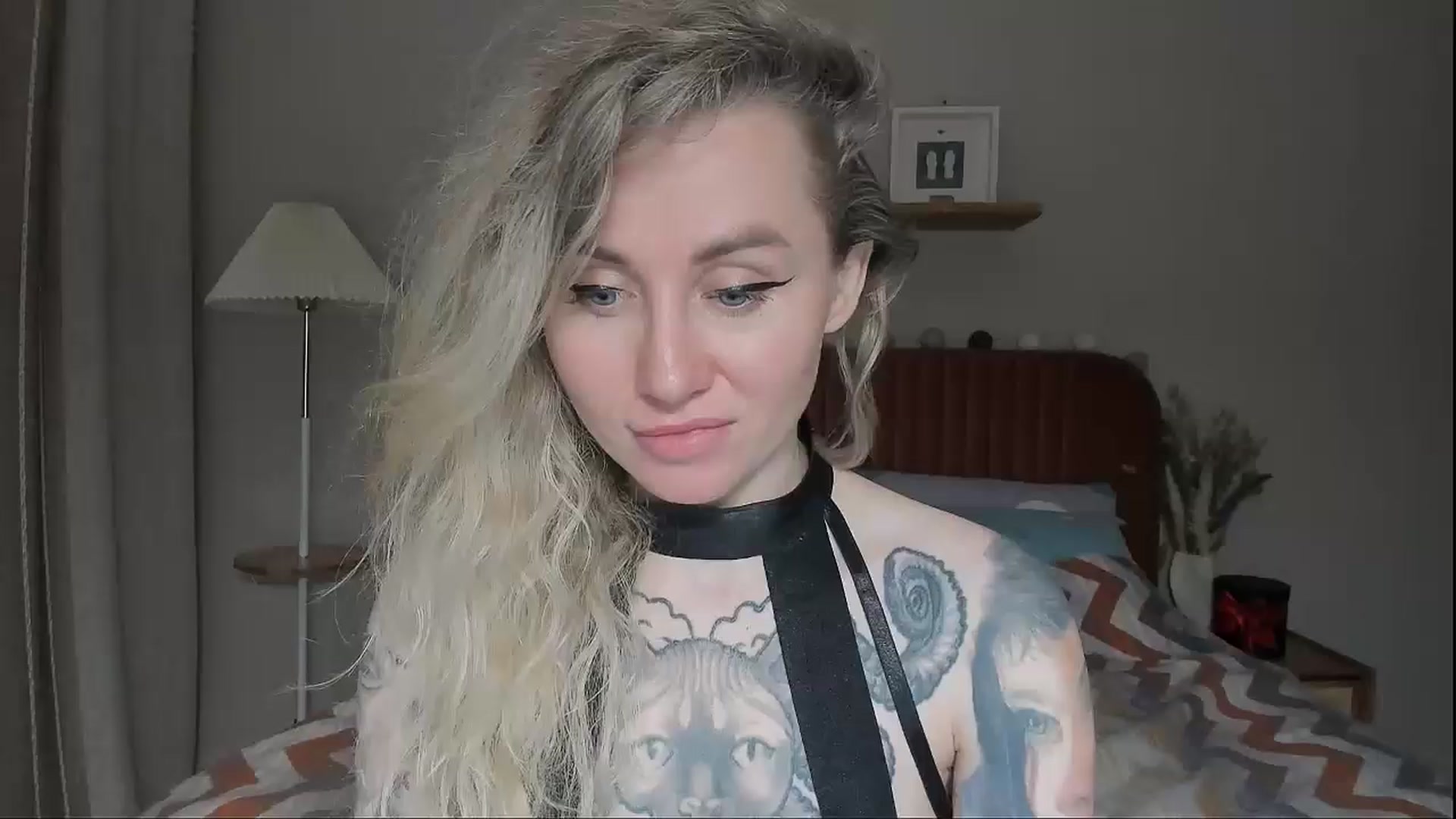 Gallery image thumbnail from Alexa_Smithhh's myfreecams stream on, 06/29/2025, 21:30 image 8 of 20