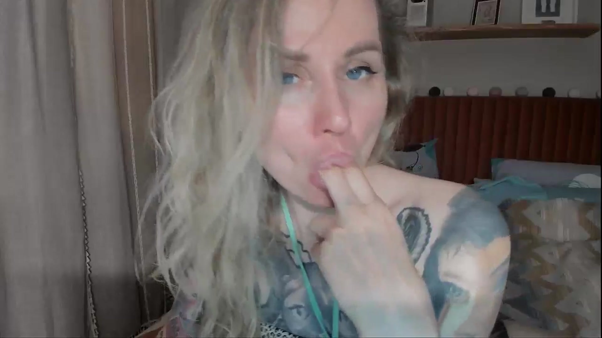 Gallery image thumbnail from Alexa_Smithhh's myfreecams stream on, 07/12/2025, 19:48 image 12 of 20