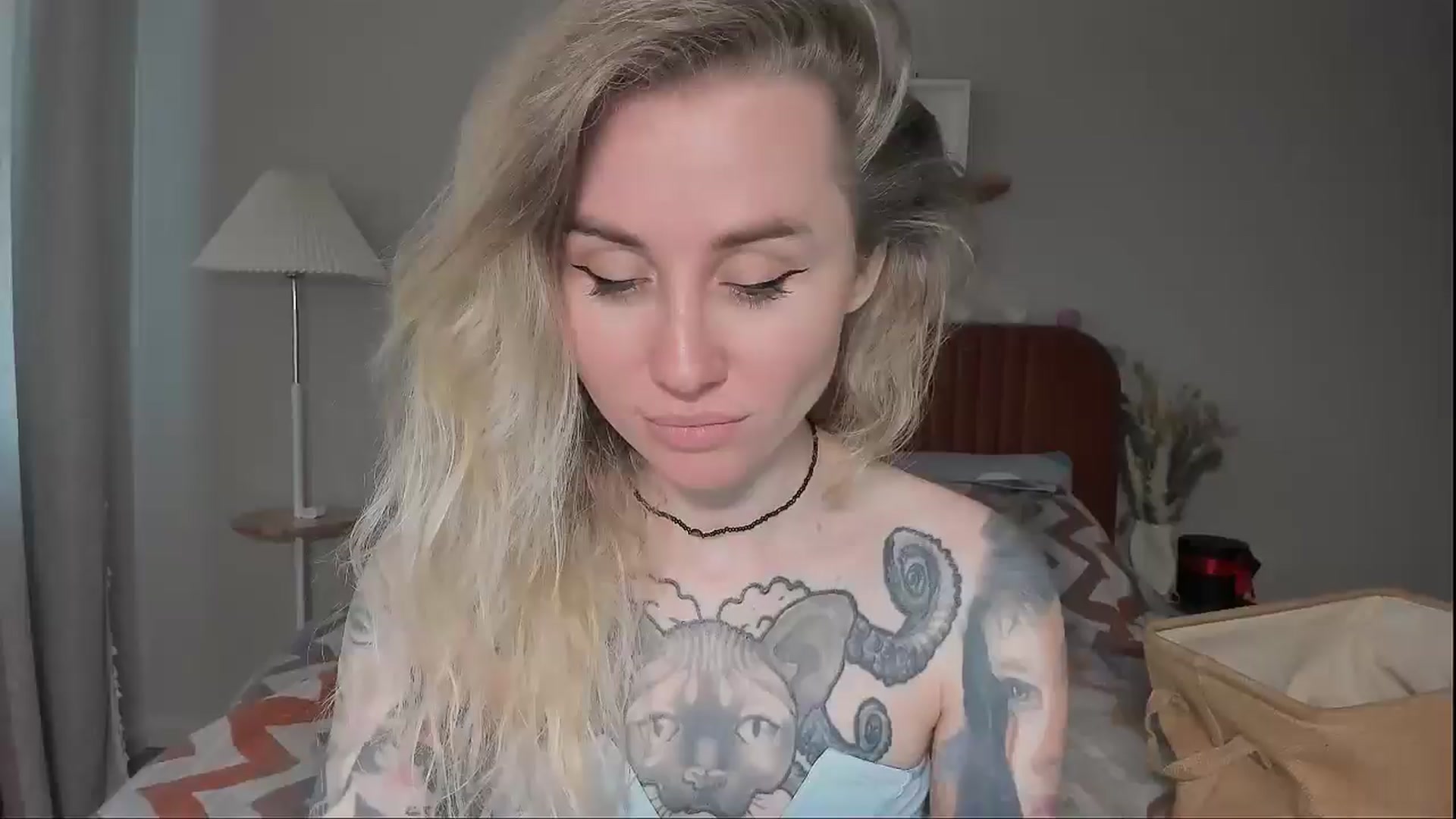 Gallery image thumbnail from Alexa_Smithhh's myfreecams stream on, 07/17/2025, 17:29 image 6 of 20