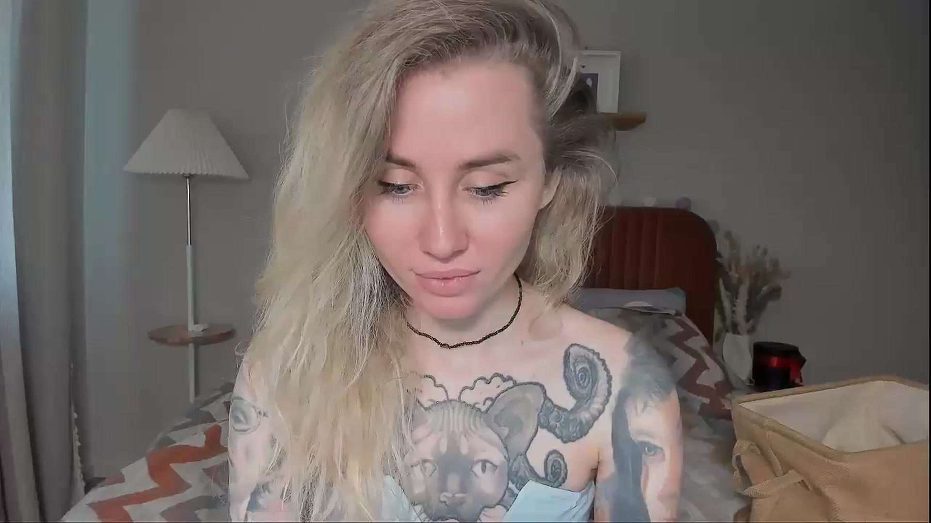 Gallery image thumbnail from Alexa_Smithhh's myfreecams stream on, 07/17/2025, 17:29 image 17 of 20