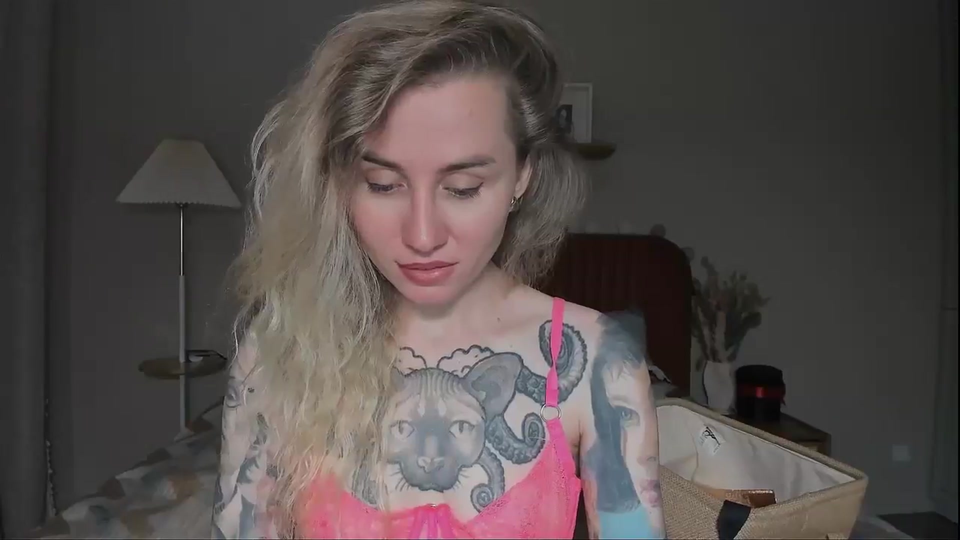 Gallery image thumbnail from Alexa_Smithhh's myfreecams stream on, 07/18/2025, 20:52 image 13 of 20