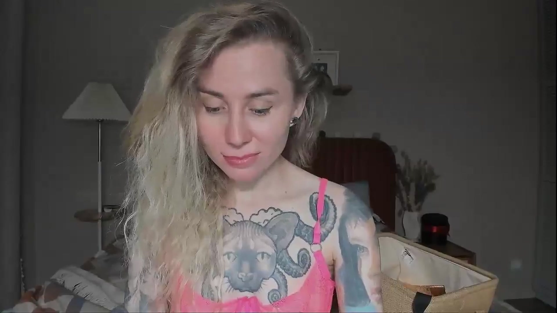 Gallery image thumbnail from Alexa_Smithhh's myfreecams stream on, 07/18/2025, 20:52 image 15 of 20