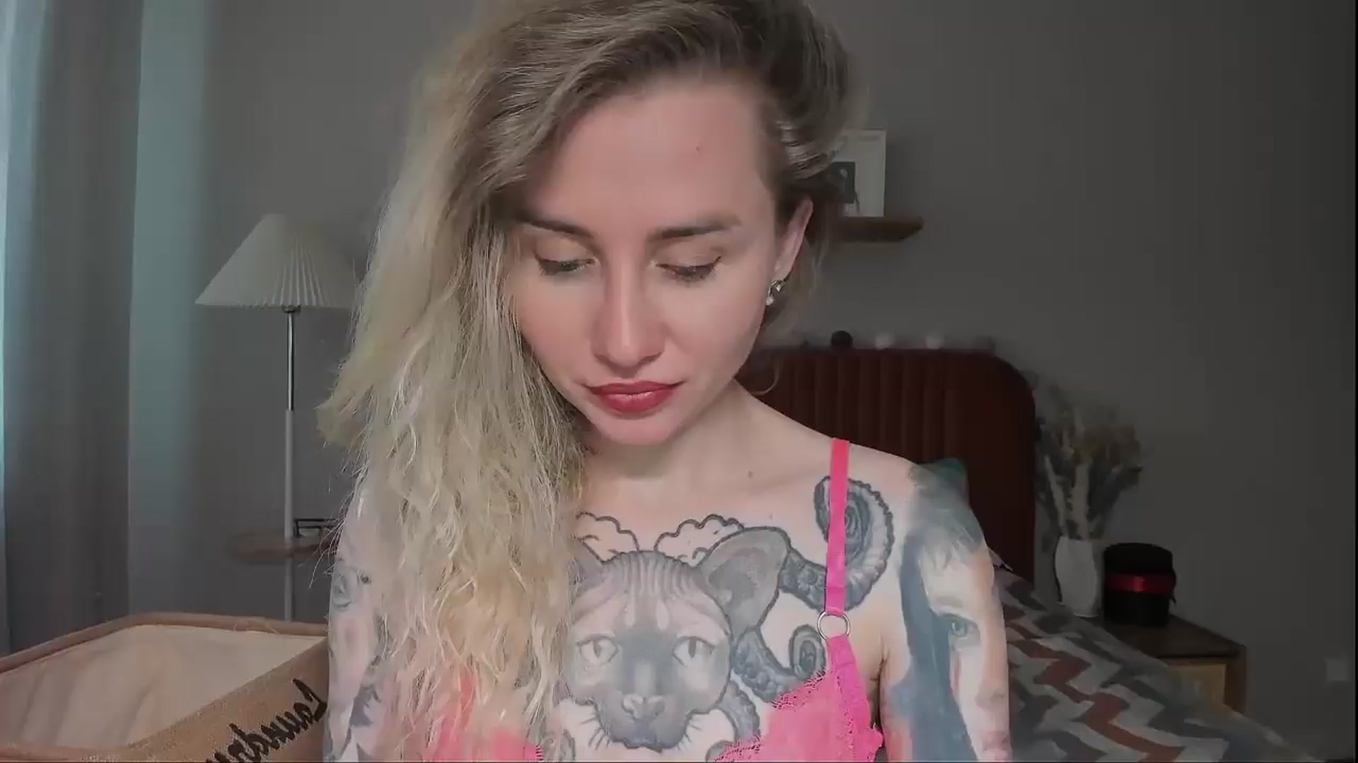 Gallery image thumbnail from Alexa_Smithhh's myfreecams stream on, 07/18/2025, 20:52 image 1 of 20