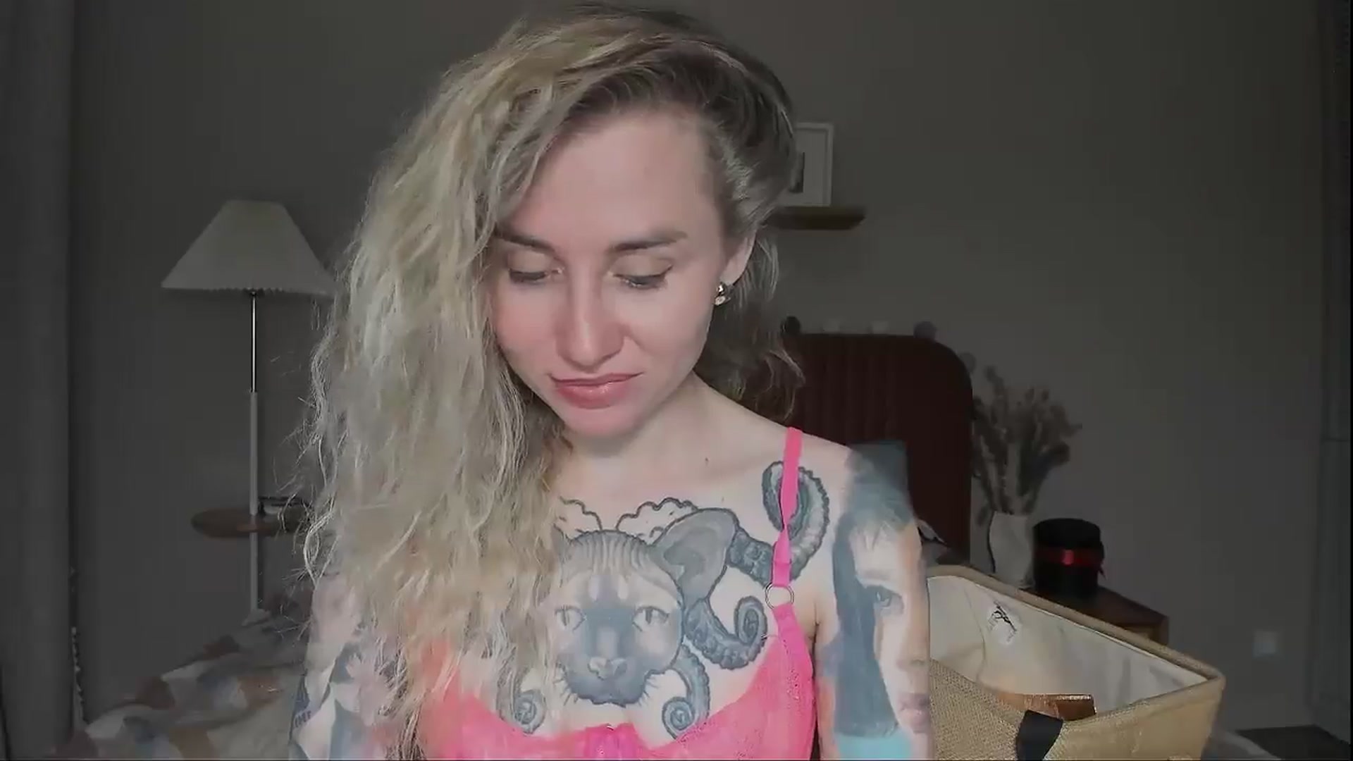 Gallery image thumbnail from Alexa_Smithhh's myfreecams stream on, 07/18/2025, 20:52 image 14 of 20