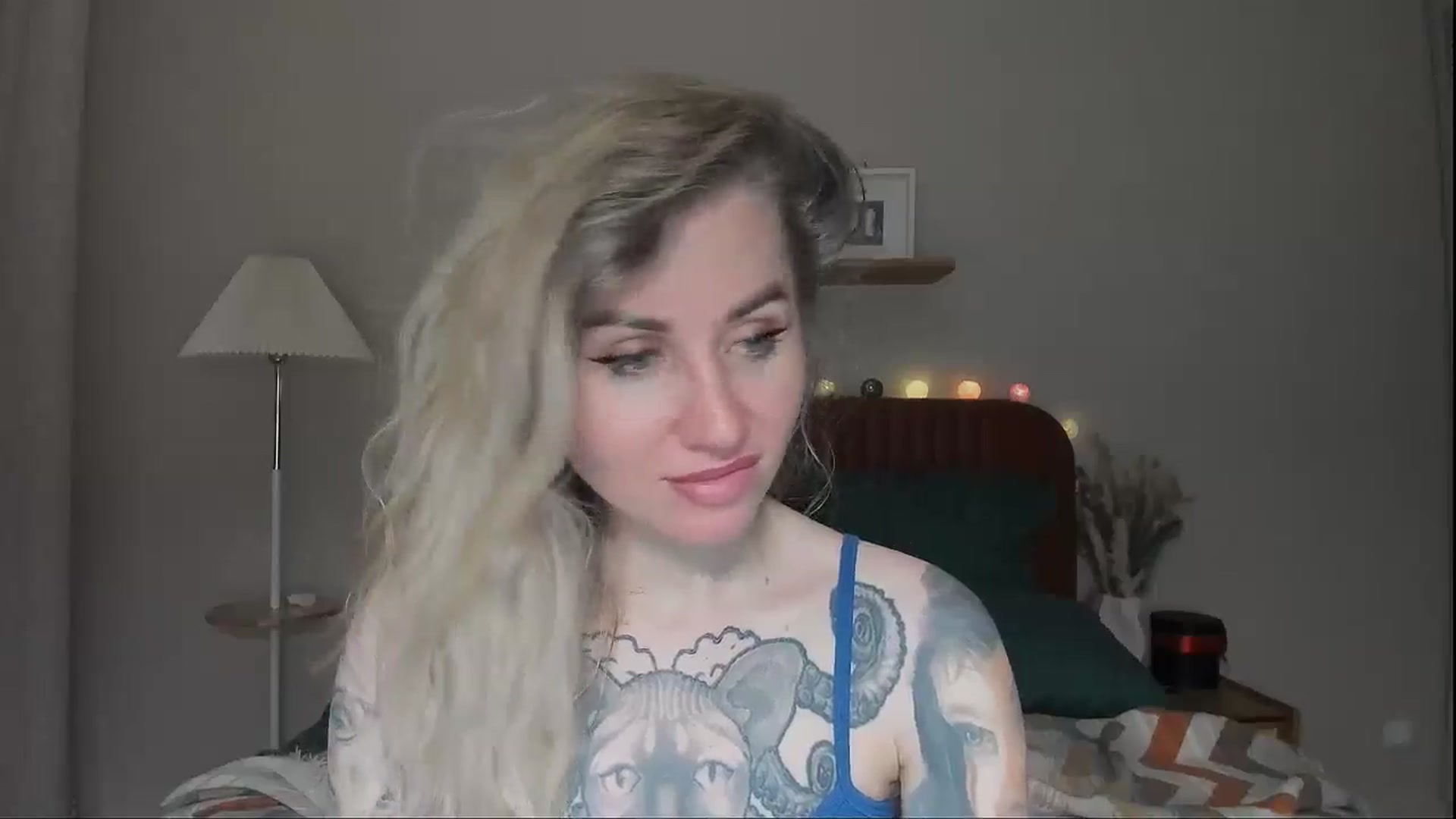 Gallery image thumbnail from Alexa_Smithhh's myfreecams stream on, 07/20/2025, 21:21 image 13 of 20