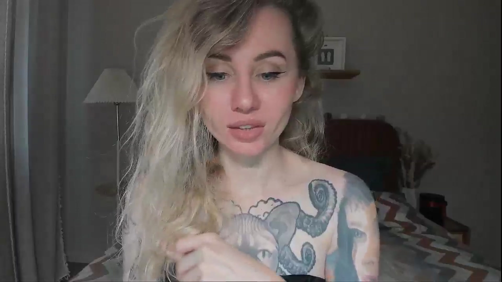 Gallery image thumbnail from Alexa_Smithhh's myfreecams stream on, 07/22/2025, 19:02 image 6 of 20