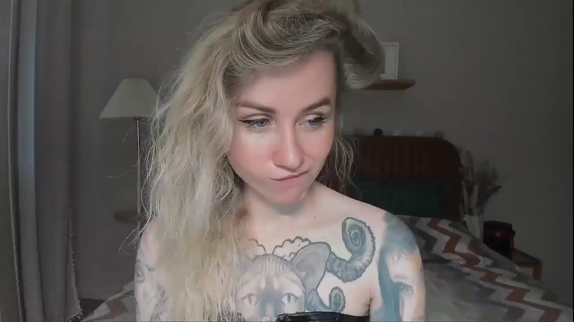 Gallery image thumbnail from Alexa_Smithhh's myfreecams stream on, 07/22/2025, 19:02 image 12 of 20