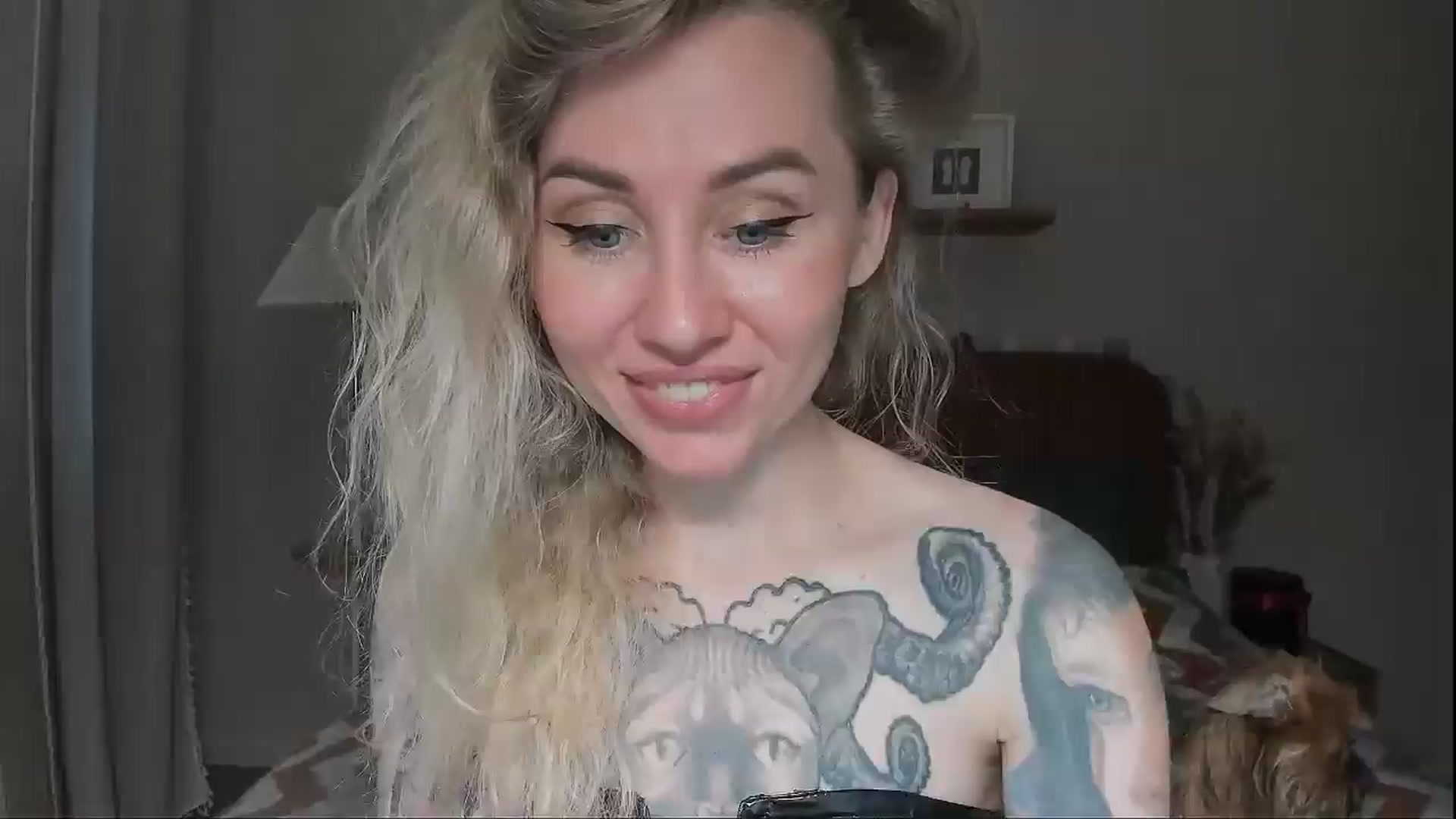 Gallery image thumbnail from Alexa_Smithhh's myfreecams stream on, 07/22/2025, 19:02 image 13 of 20