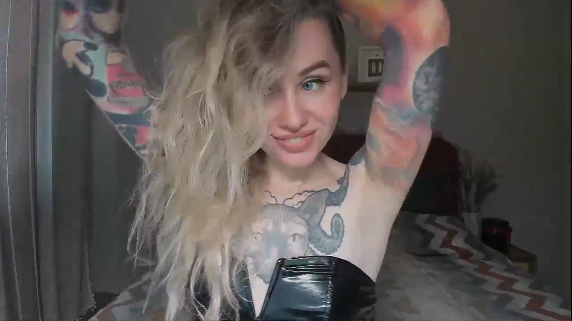 Gallery image thumbnail from Alexa_Smithhh's myfreecams stream on, 07/22/2025, 19:02 image 4 of 20