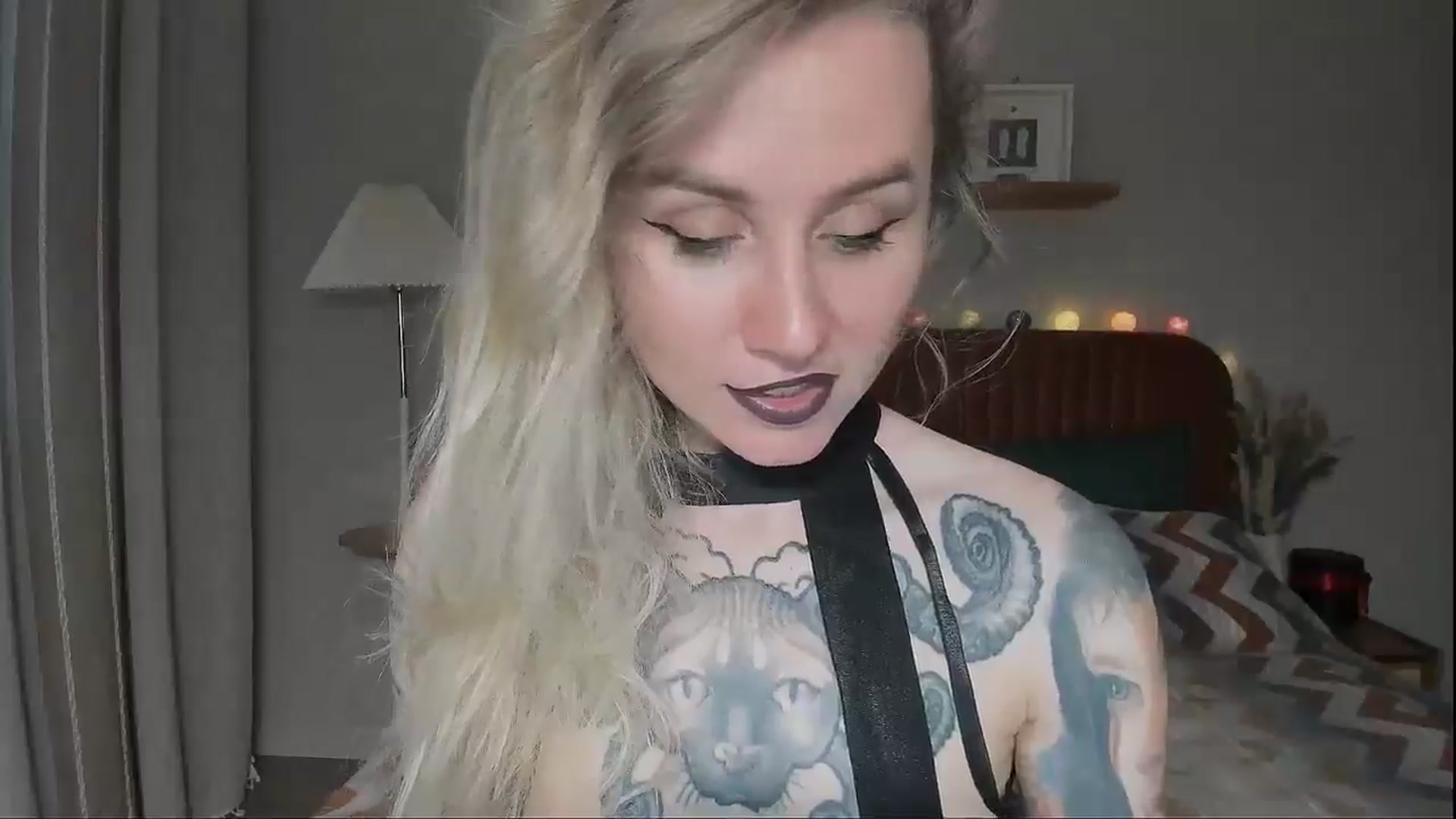 Gallery image thumbnail from Alexa_Smithhh's myfreecams stream on, 07/24/2025, 19:21 image 10 of 20