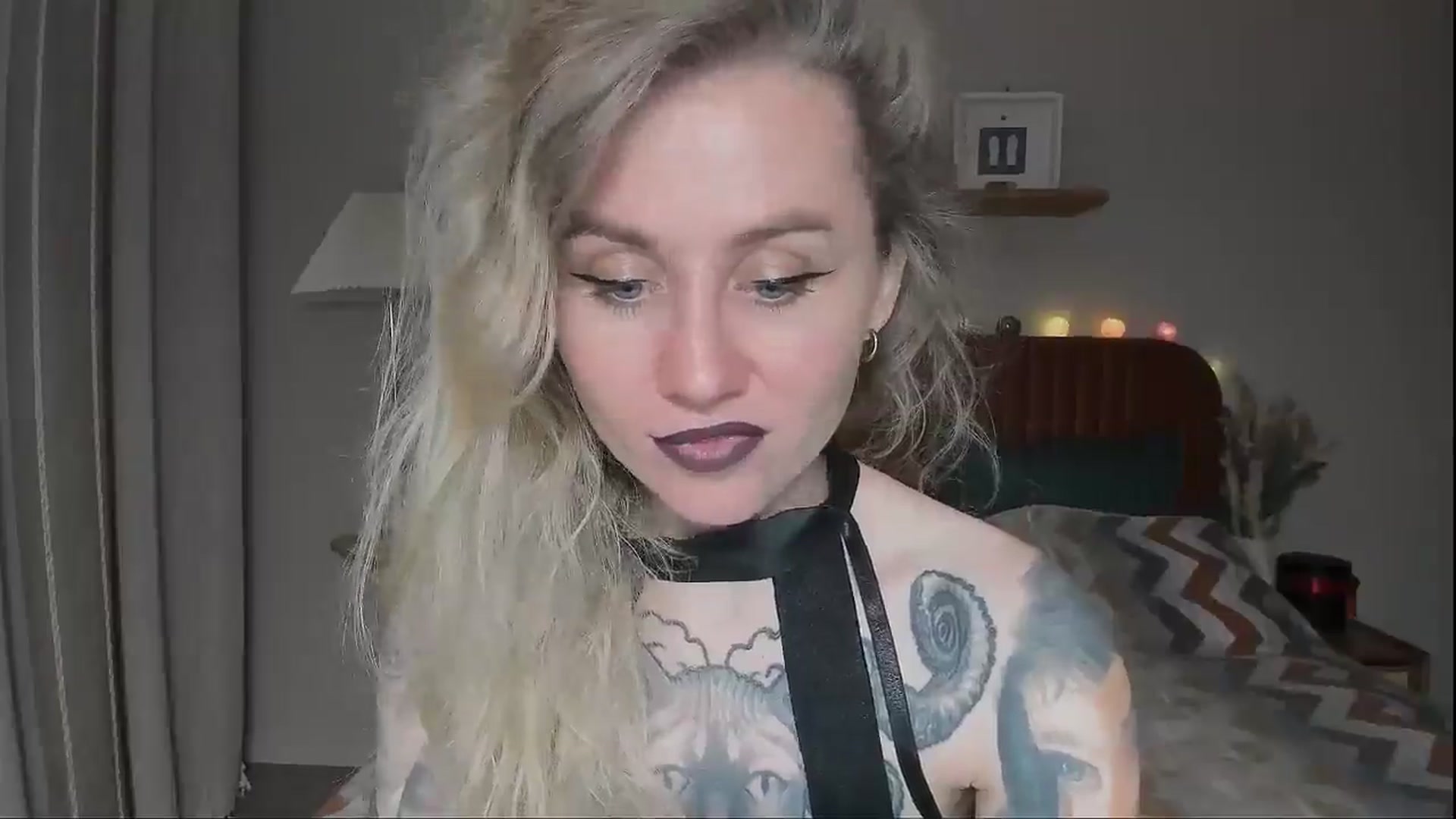 Gallery image thumbnail from Alexa_Smithhh's myfreecams stream on, 07/24/2025, 19:21 image 13 of 20